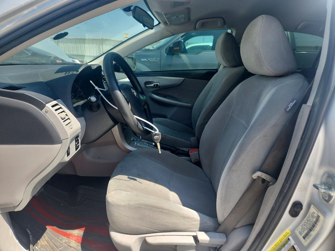 2012 Toyota Corolla Le Silver vin: 5YFBU4EE2CP062910