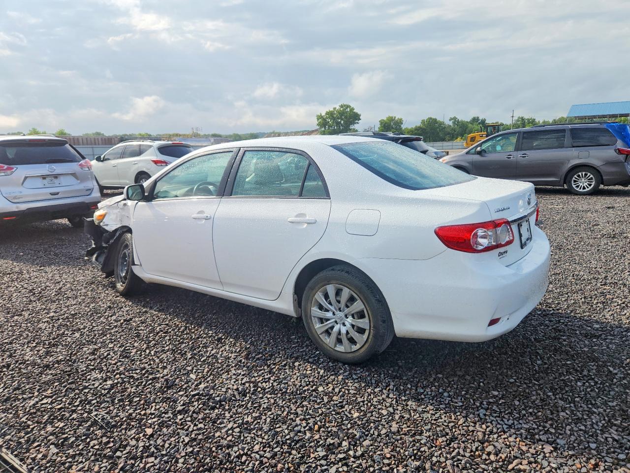 2012 Toyota Corolla Le White vin: 5YFBU4EE2CP066777