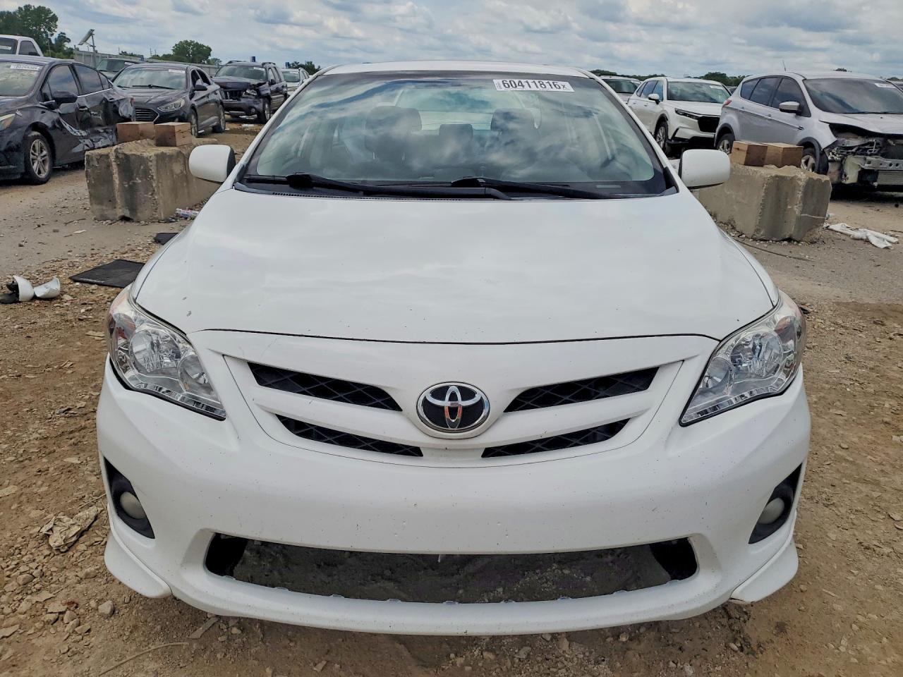 2012 Toyota Corolla S Белый vin: 5YFBU4EE2CP068125