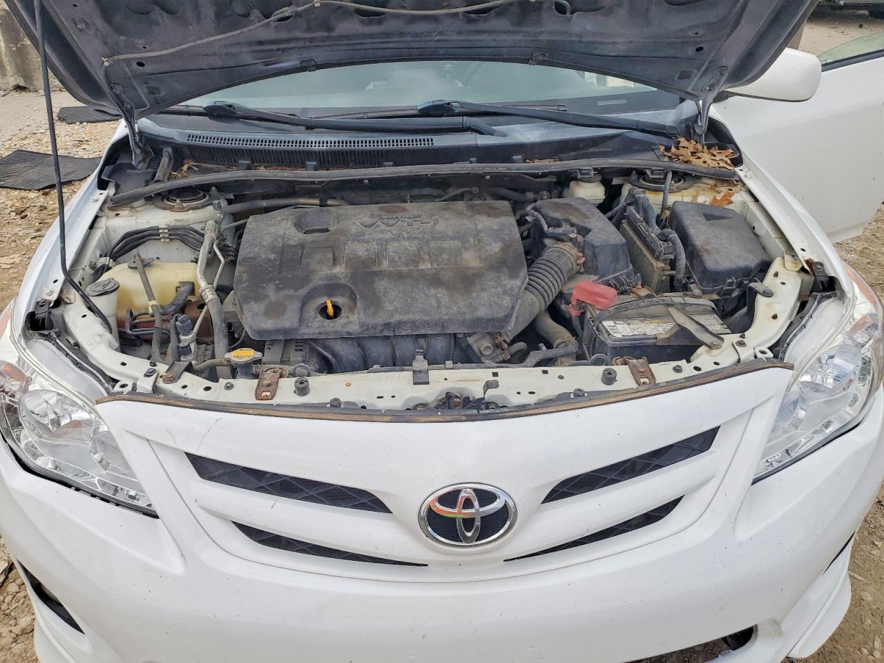 2012 Toyota Corolla S Белый vin: 5YFBU4EE2CP068125