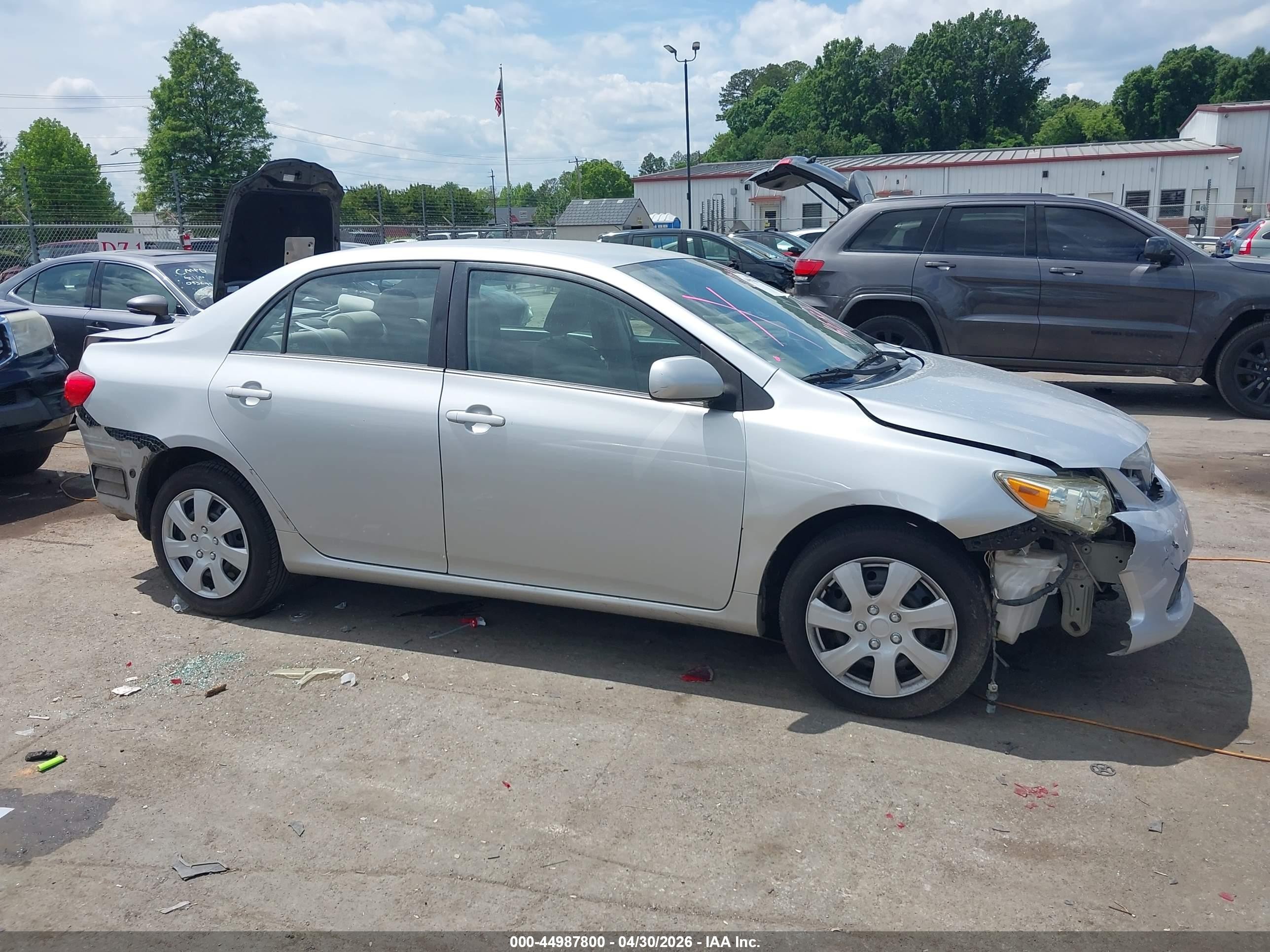 2013 Toyota Corolla Le Silver vin: 5YFBU4EE2DP084441