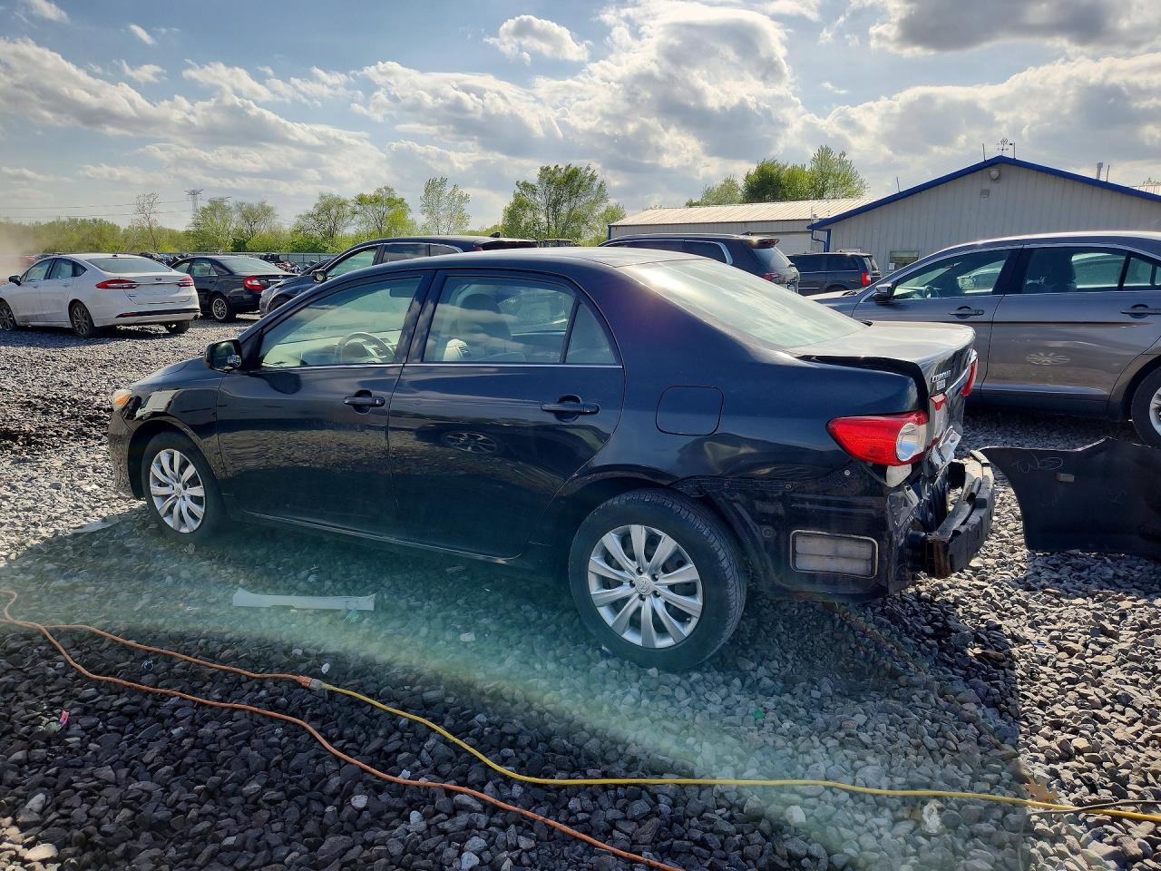 2013 Toyota Corolla Le Black vin: 5YFBU4EE2DP094581