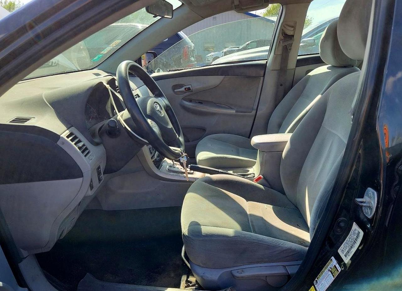 2013 Toyota Corolla Le Black vin: 5YFBU4EE2DP094581
