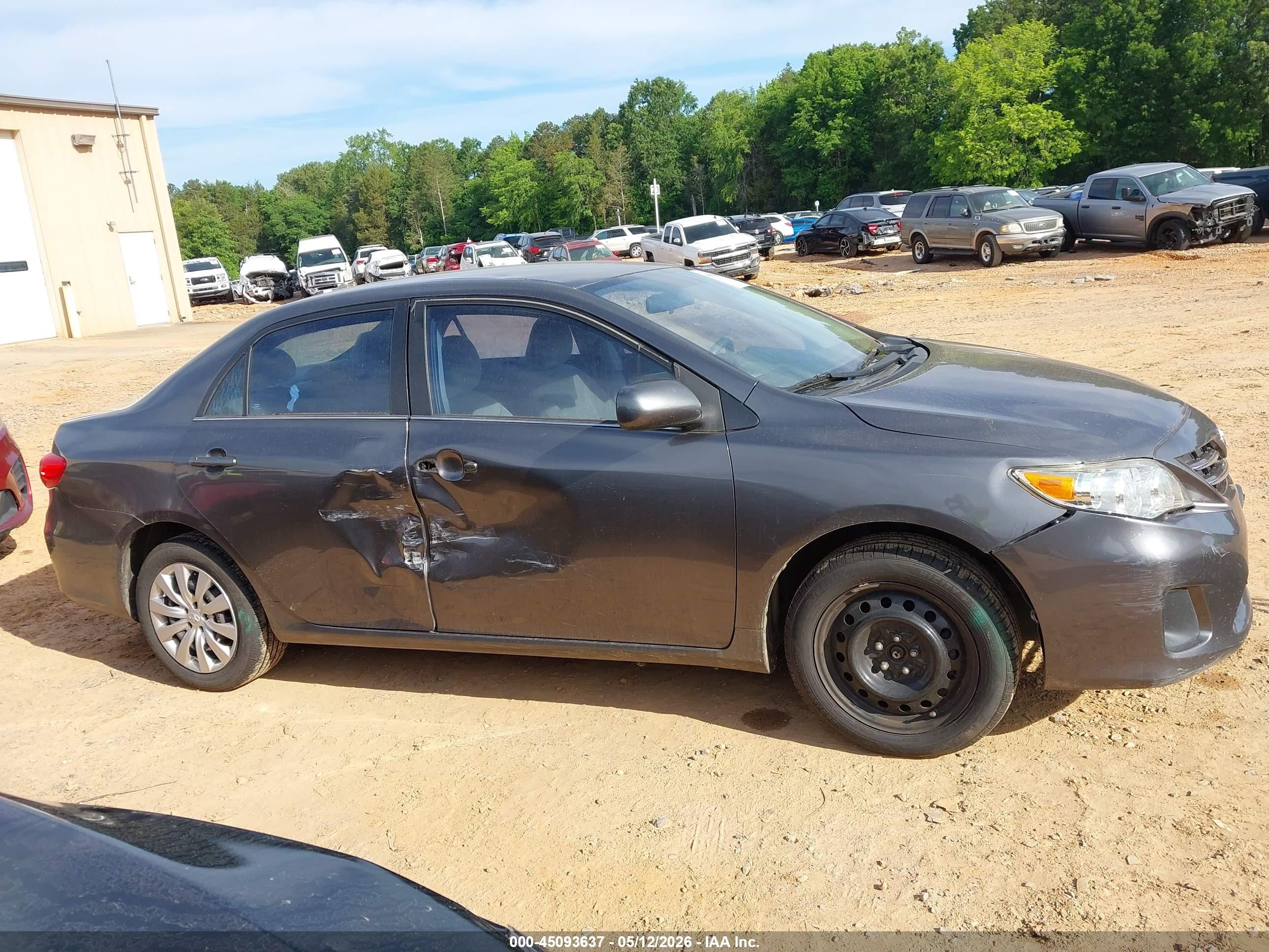 2013 Toyota Corolla Le Gray vin: 5YFBU4EE2DP094659