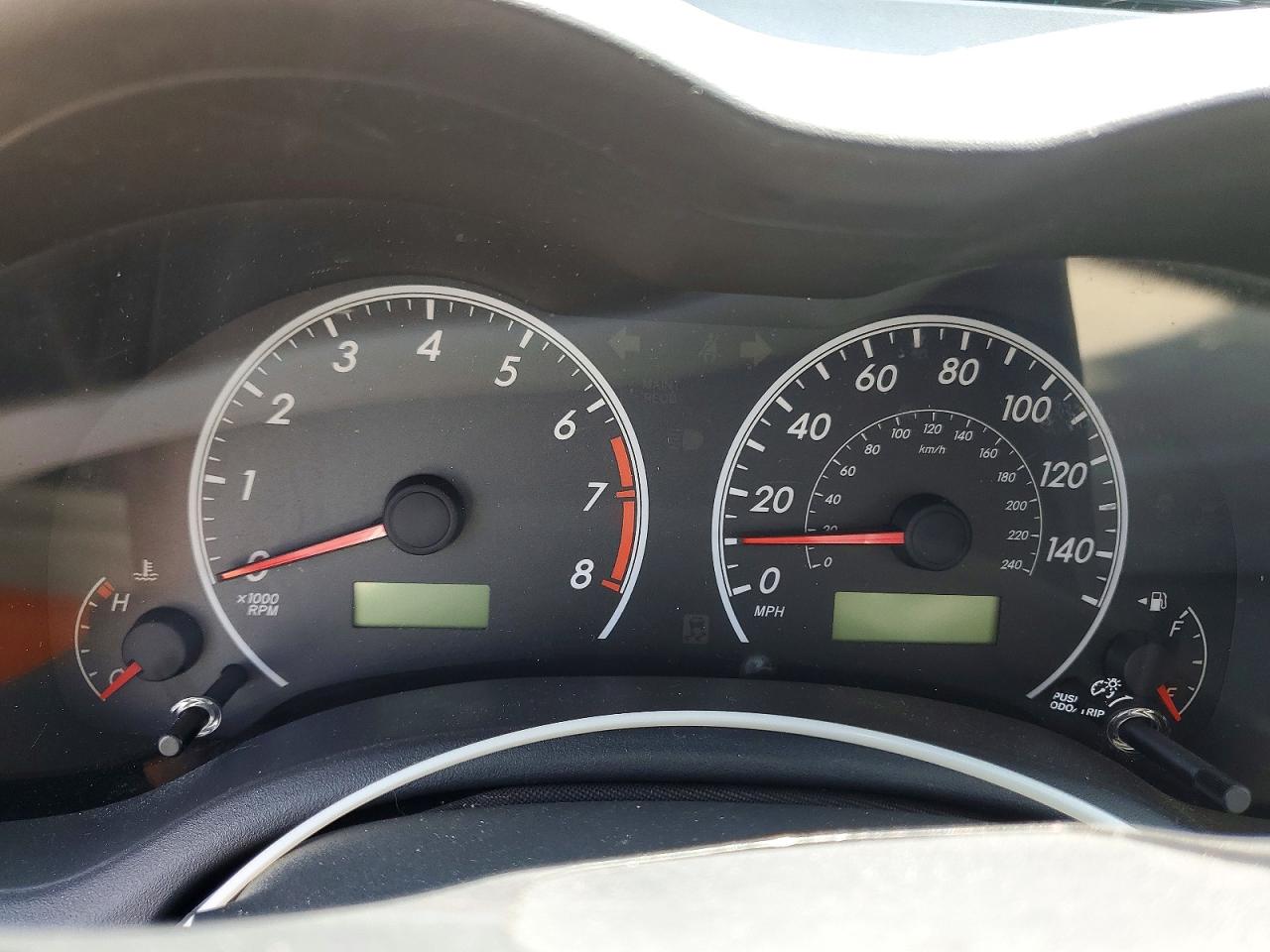 2013 Toyota Corolla Le Silver vin: 5YFBU4EE2DP102307