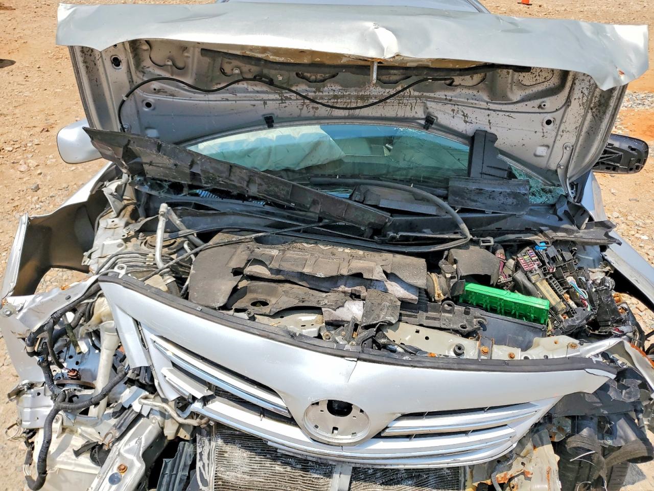 2013 Toyota Corolla Le Silver vin: 5YFBU4EE2DP102307