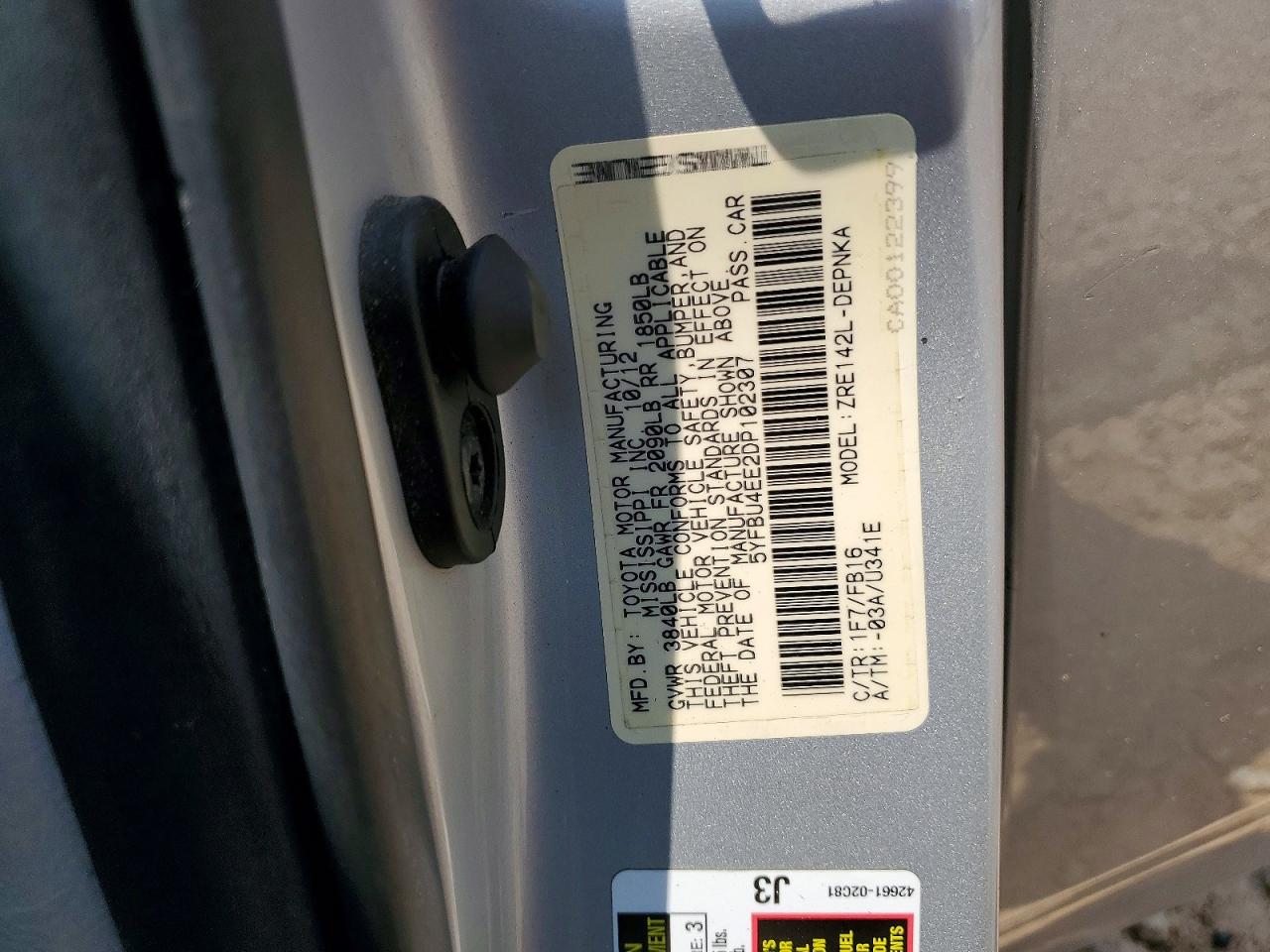 2013 Toyota Corolla Le Silver vin: 5YFBU4EE2DP102307