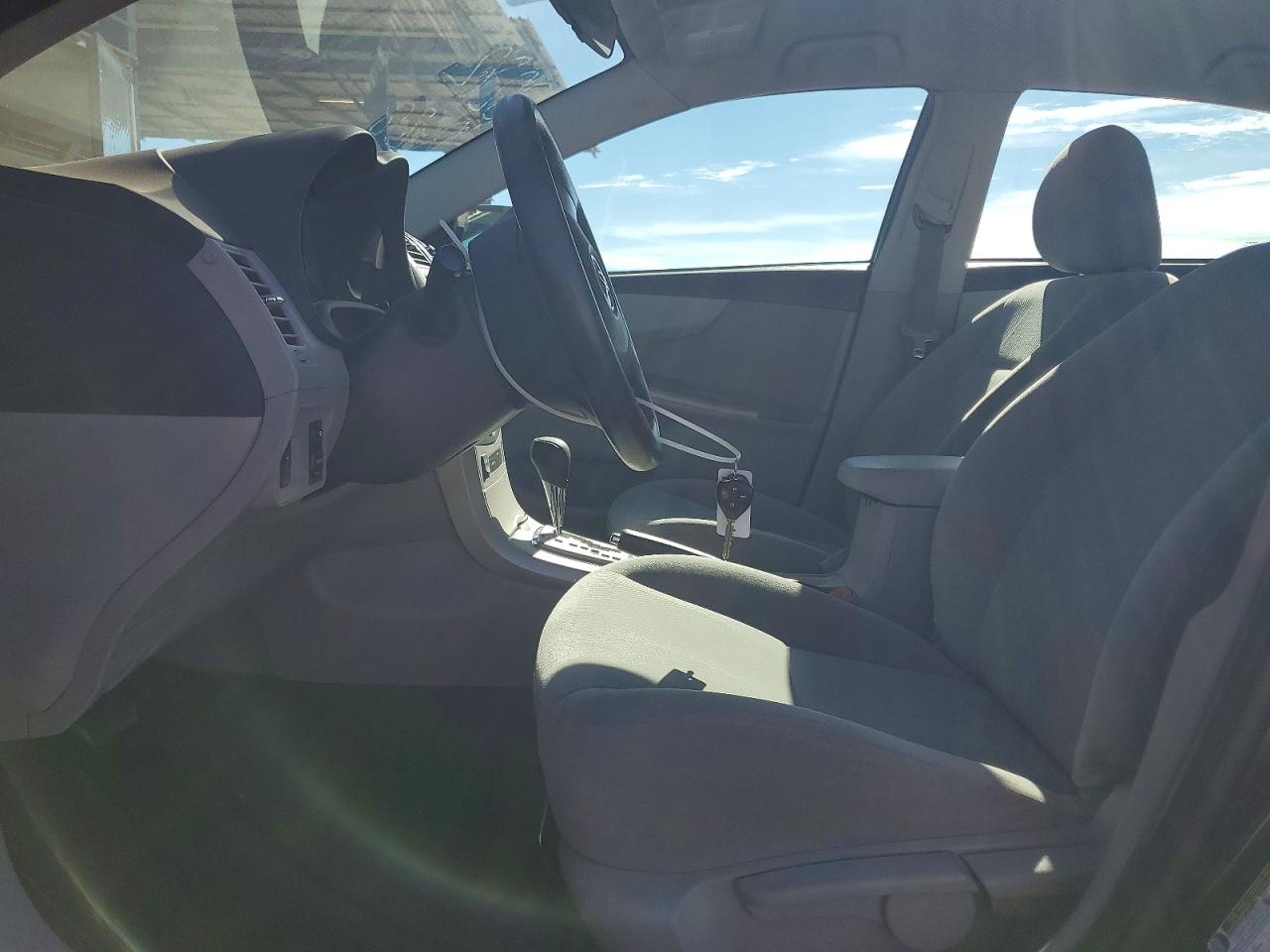 2013 Toyota Corolla Le Черный vin: 5YFBU4EE2DP102310