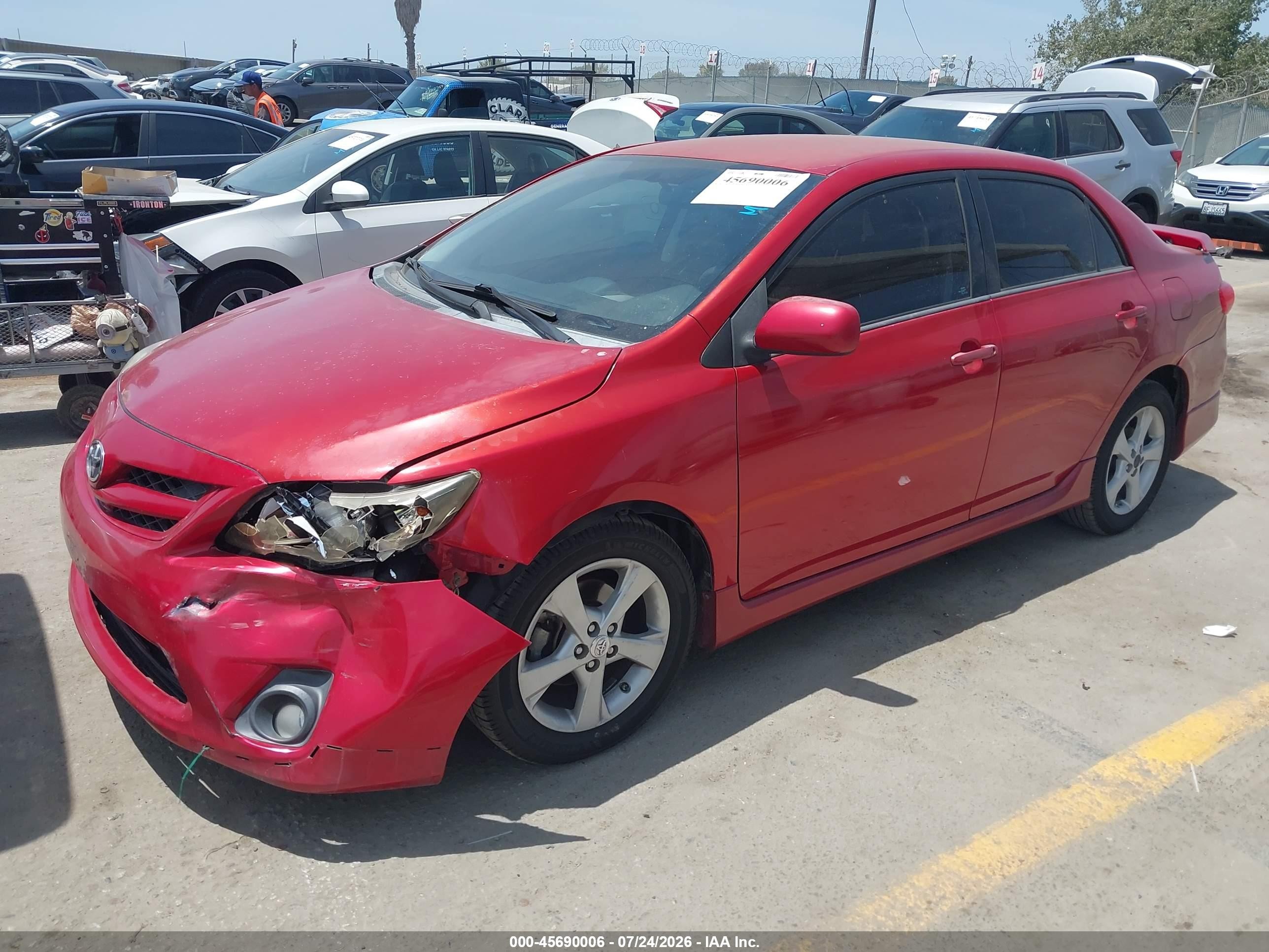 2013 Toyota Corolla S Красный vin: 5YFBU4EE2DP103599