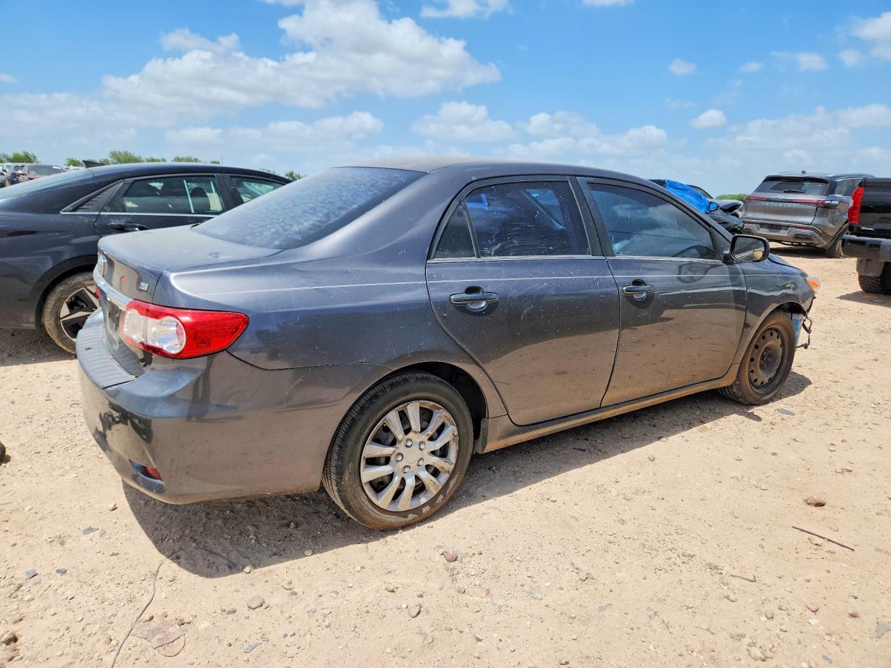 2013 Toyota Corolla Серый vin: 5YFBU4EE2DP115042