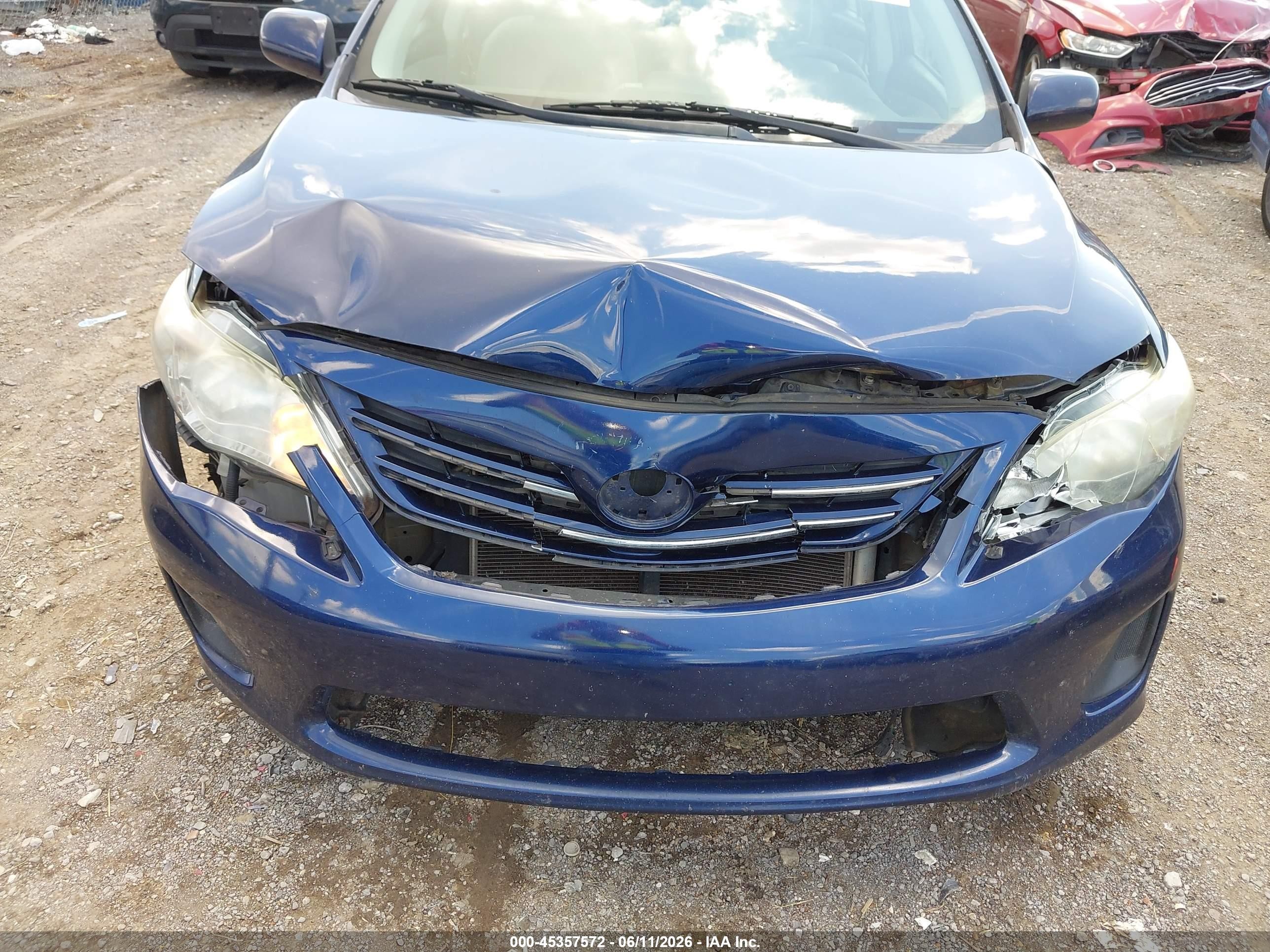 2013 Toyota Corolla Le Blue vin: 5YFBU4EE2DP115591