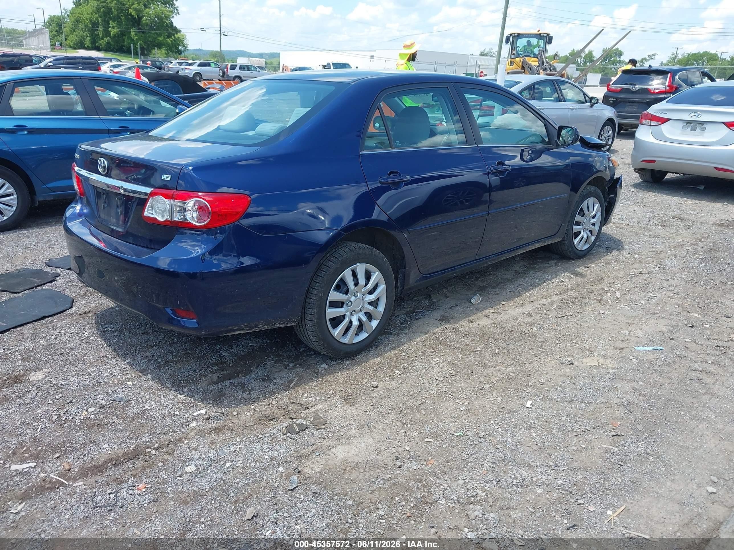 2013 Toyota Corolla Le Blue vin: 5YFBU4EE2DP115591