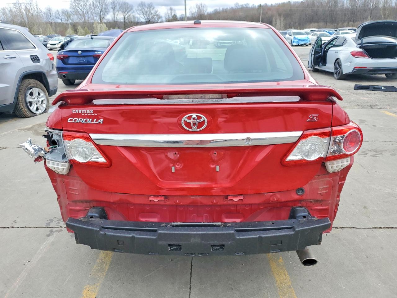 2013 Toyota Corolla S Красный vin: 5YFBU4EE2DP126672
