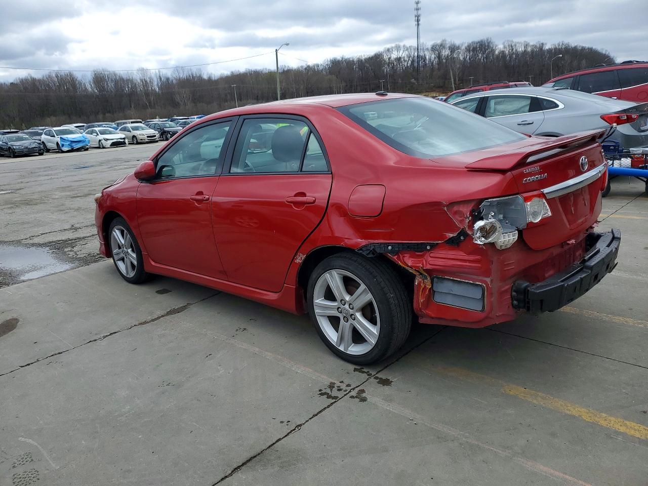 2013 Toyota Corolla S Красный vin: 5YFBU4EE2DP126672