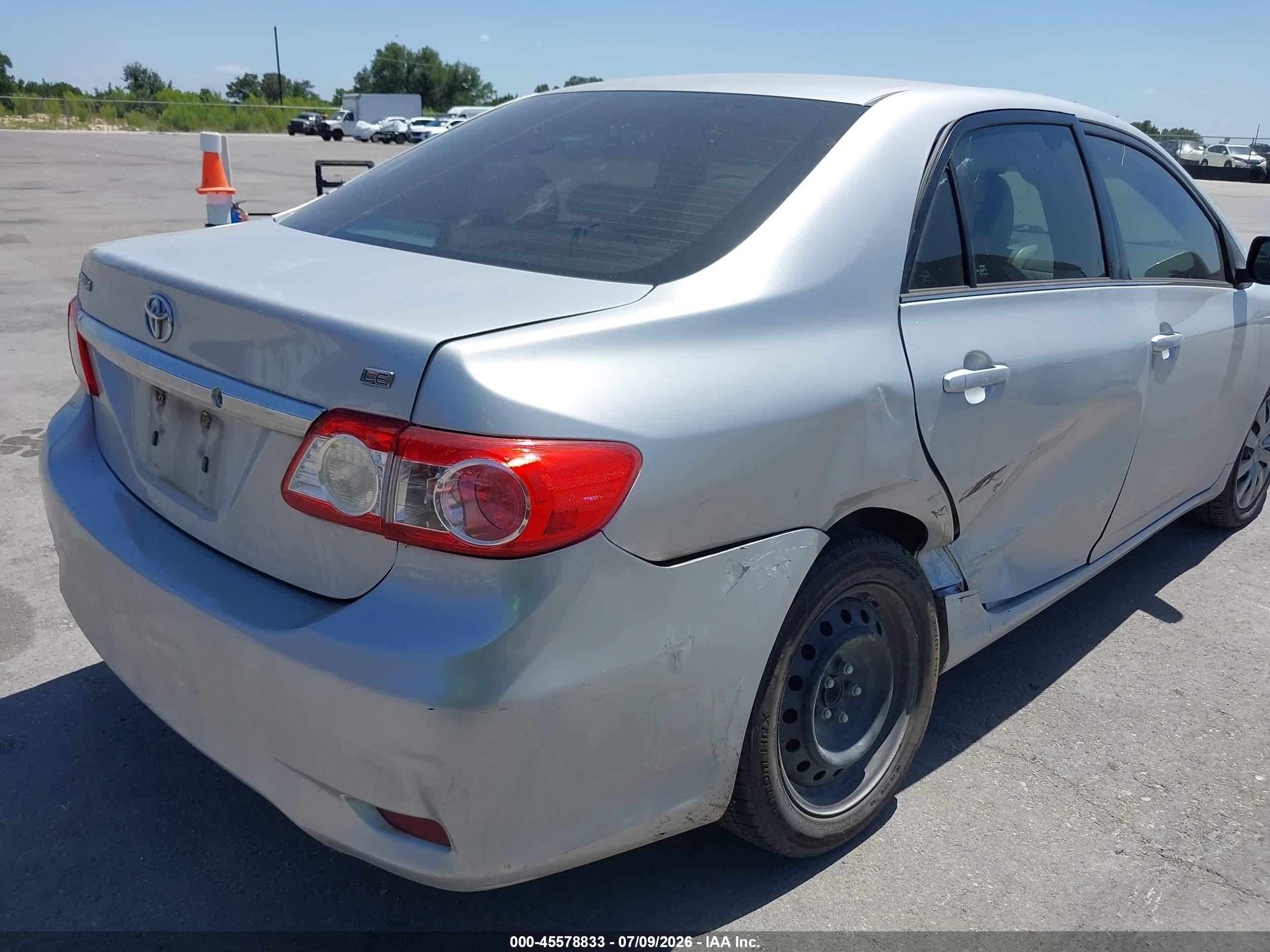 2013 Toyota Corolla Le Silver vin: 5YFBU4EE2DP126798