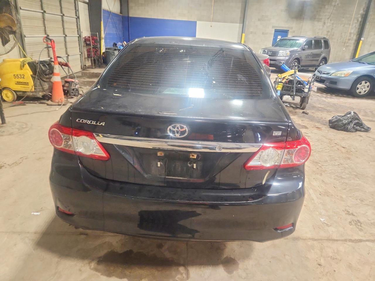 2013 Toyota Corolla Le Black vin: 5YFBU4EE2DP129846