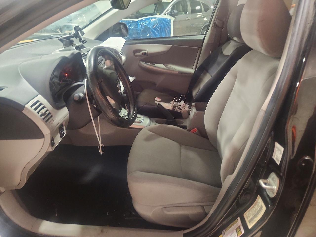 2013 Toyota Corolla Le Black vin: 5YFBU4EE2DP129846