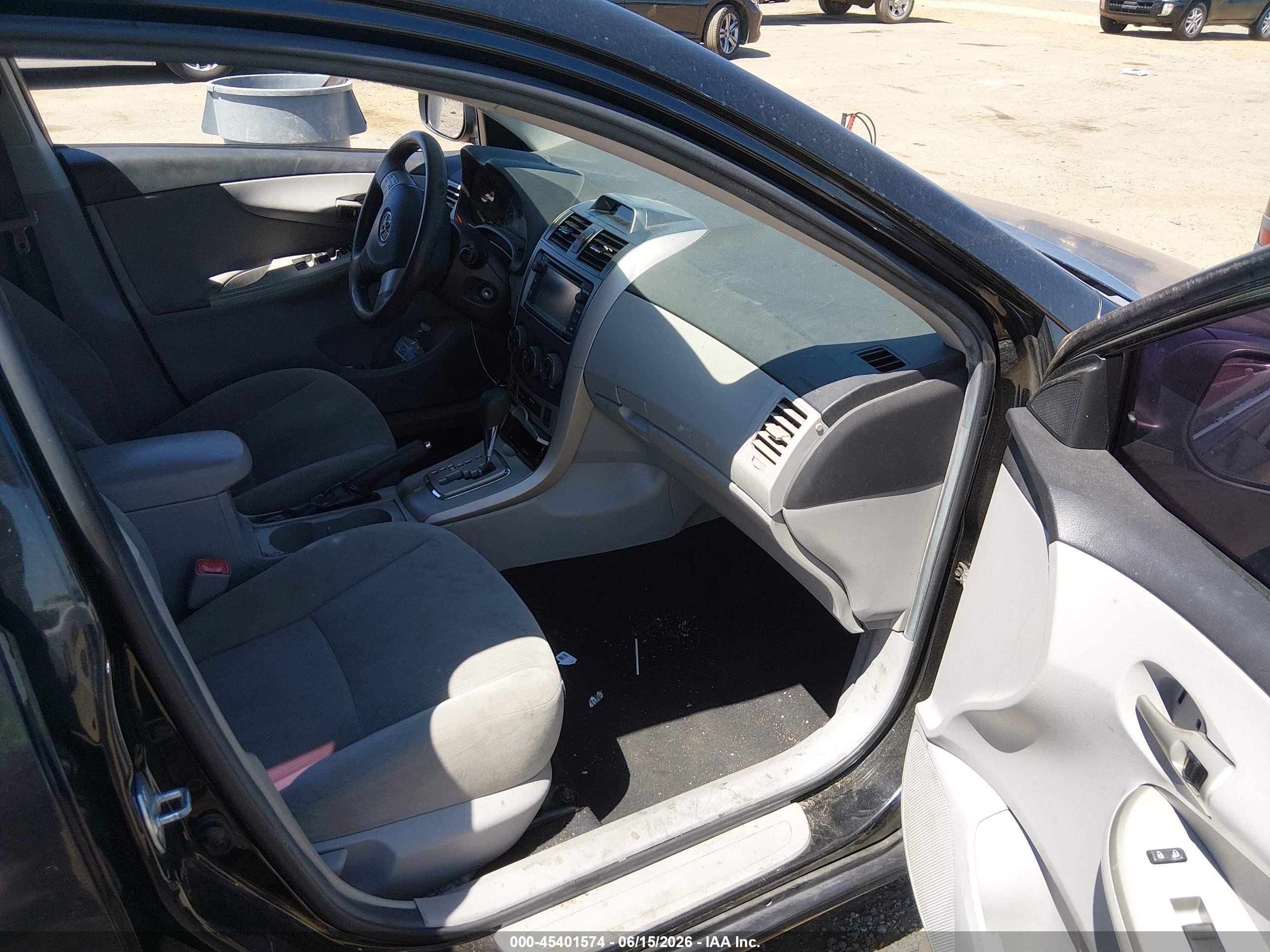 2013 Toyota Corolla Le Black vin: 5YFBU4EE2DP130642