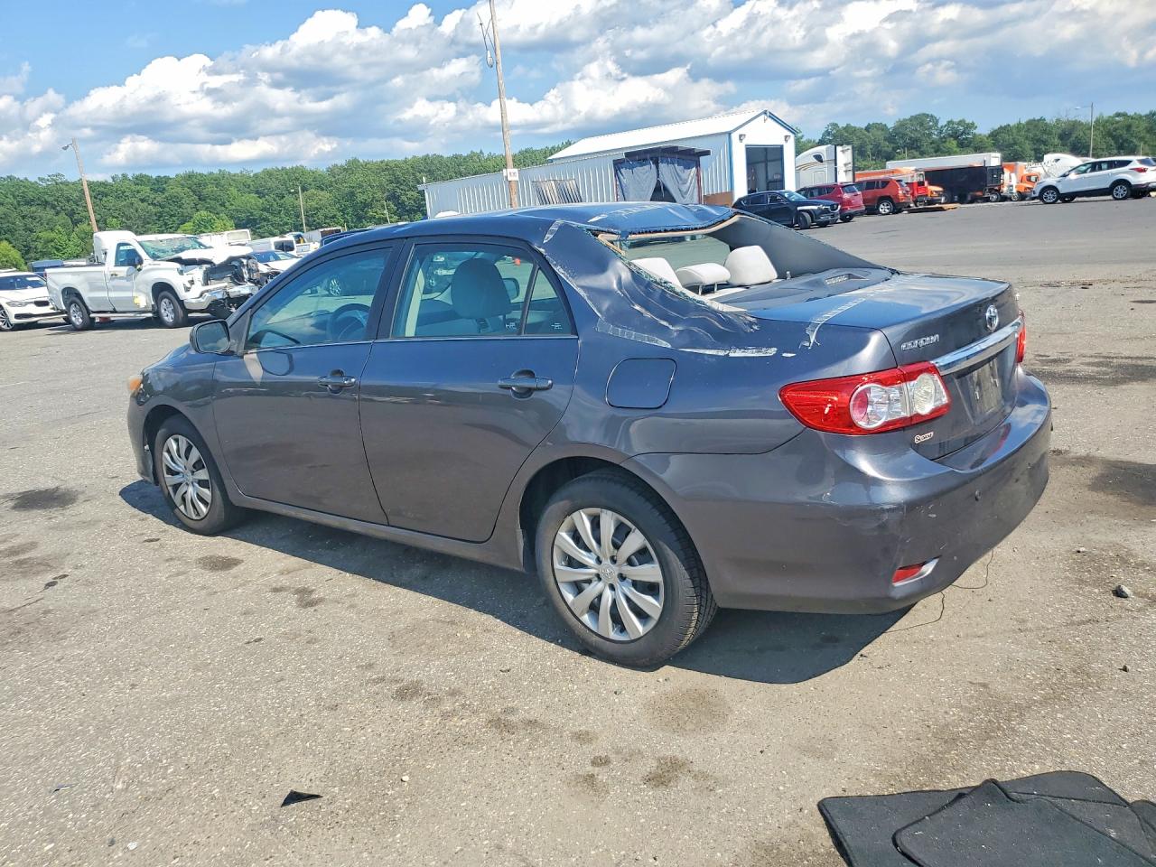 2013 Toyota Corolla Le Gray vin: 5YFBU4EE2DP150437