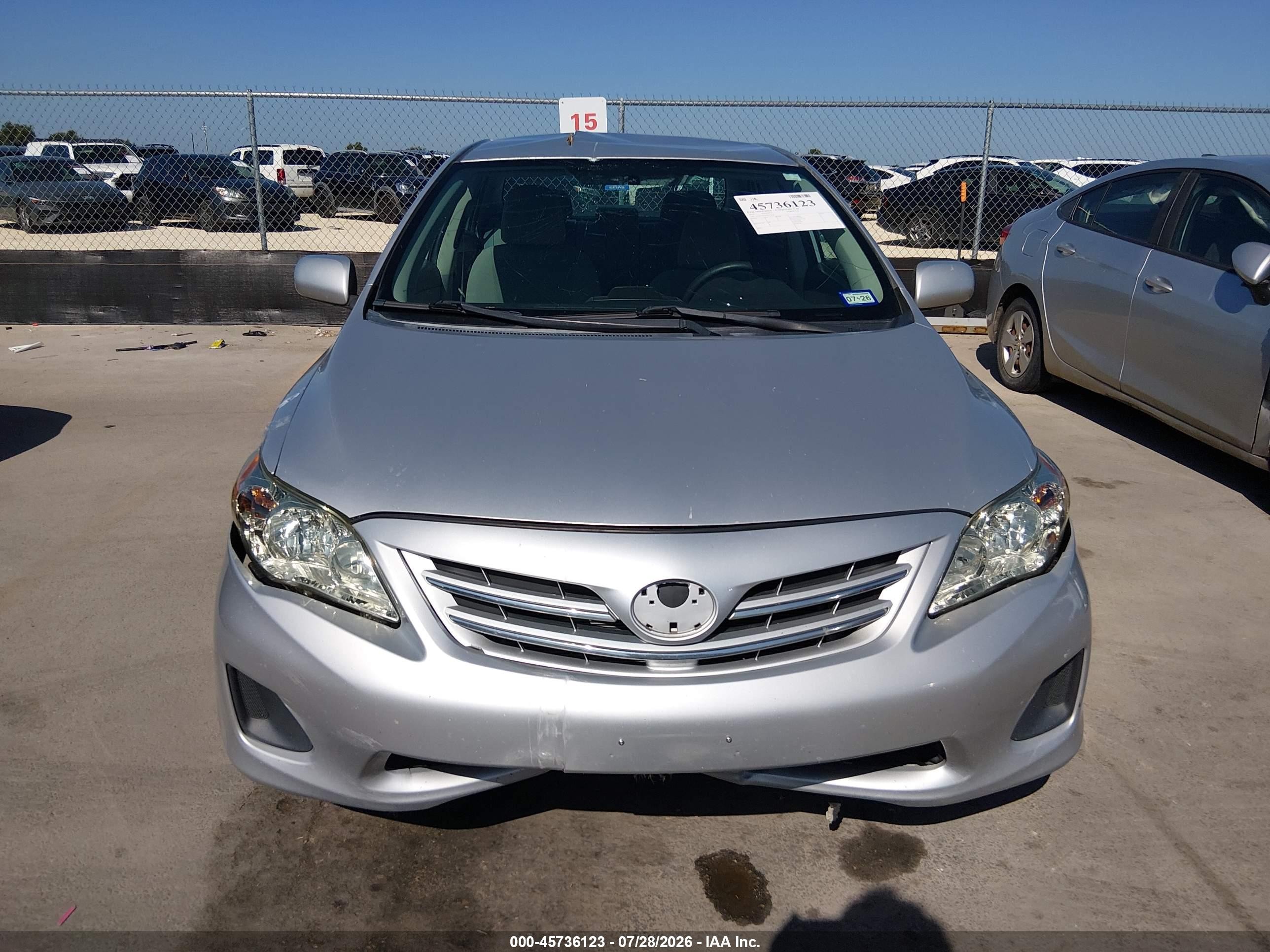 2013 Toyota Corolla Le Silver vin: 5YFBU4EE2DP152656