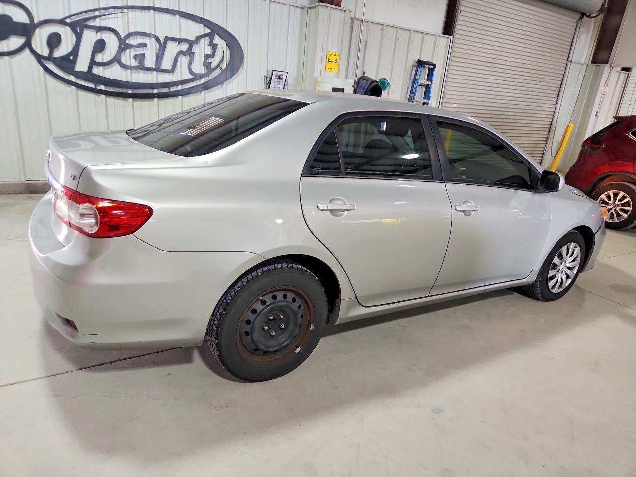2013 Toyota Corolla Le Silver vin: 5YFBU4EE2DP154309