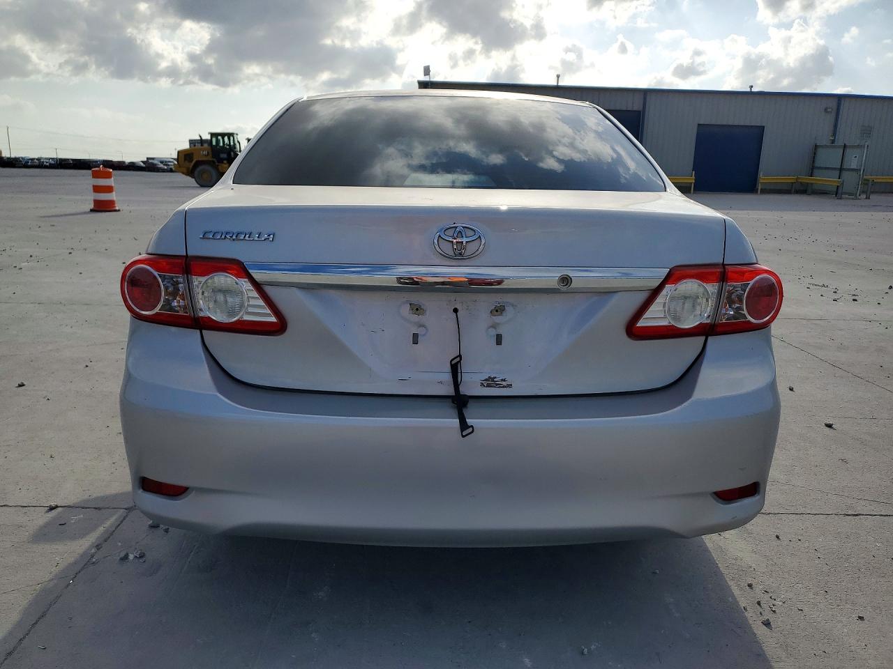2013 Toyota Corolla L Серебряный vin: 5YFBU4EE2DP154486