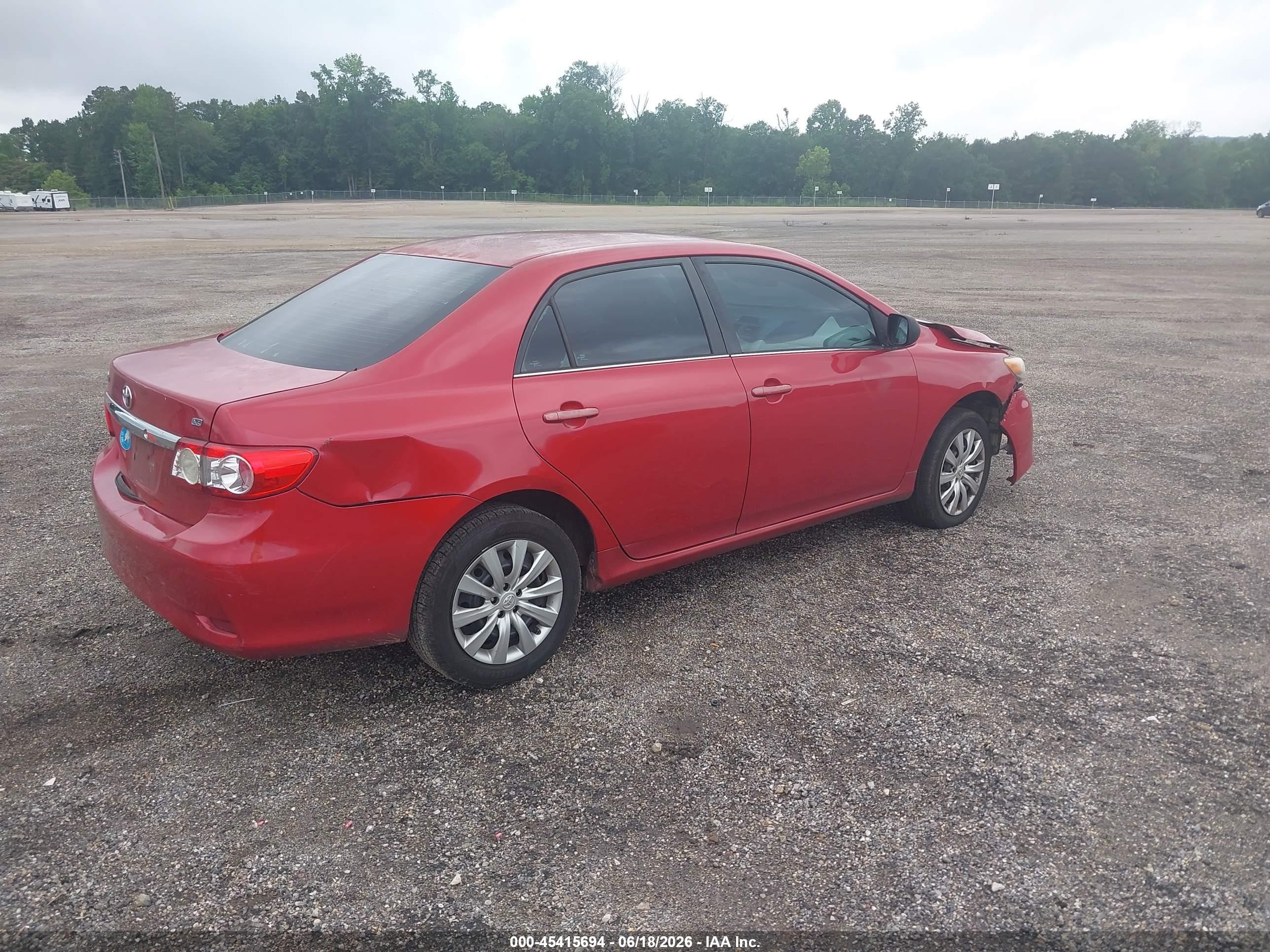 2013 Toyota Corolla Le Red vin: 5YFBU4EE2DP155475