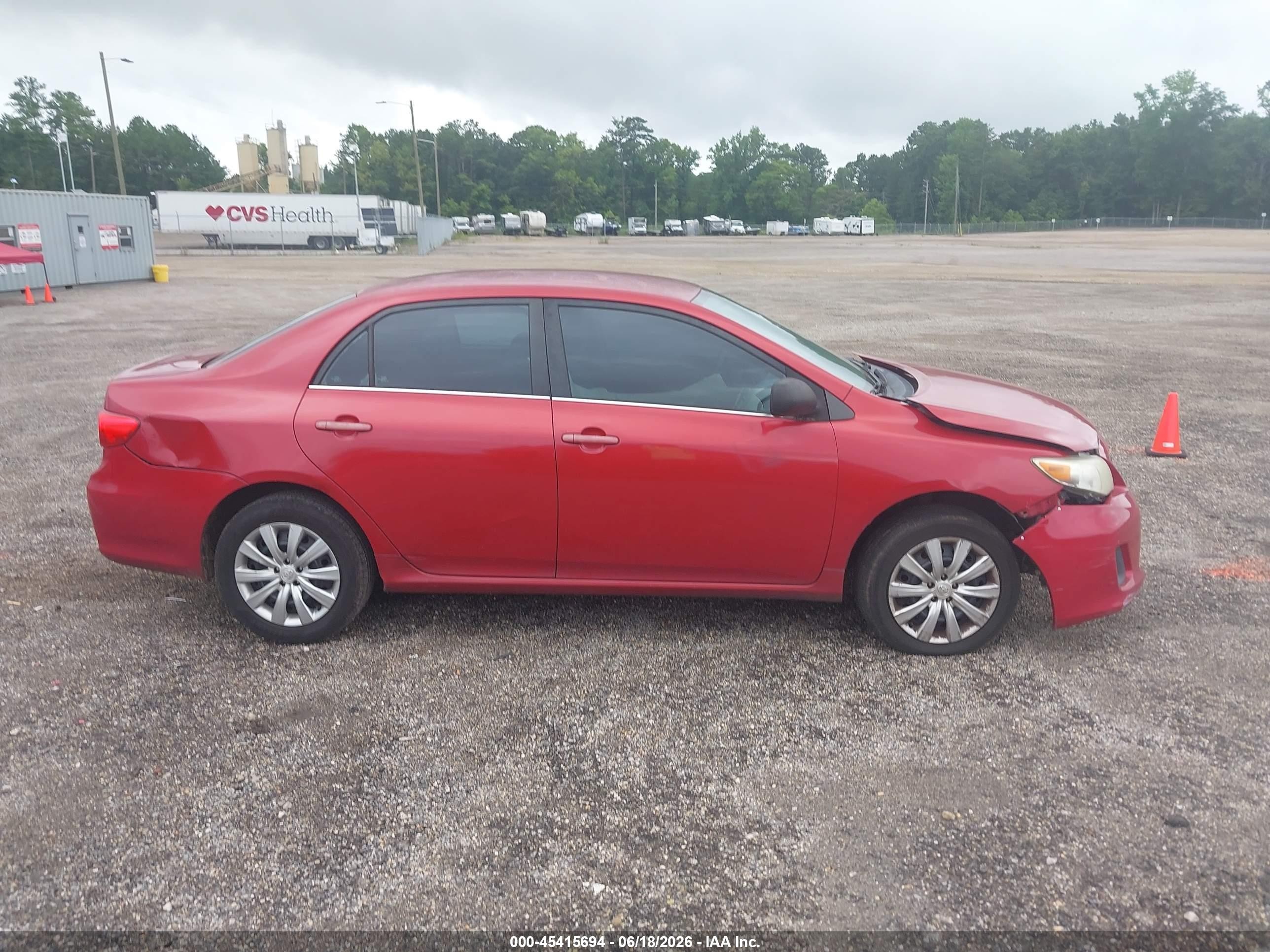 2013 Toyota Corolla Le Red vin: 5YFBU4EE2DP155475