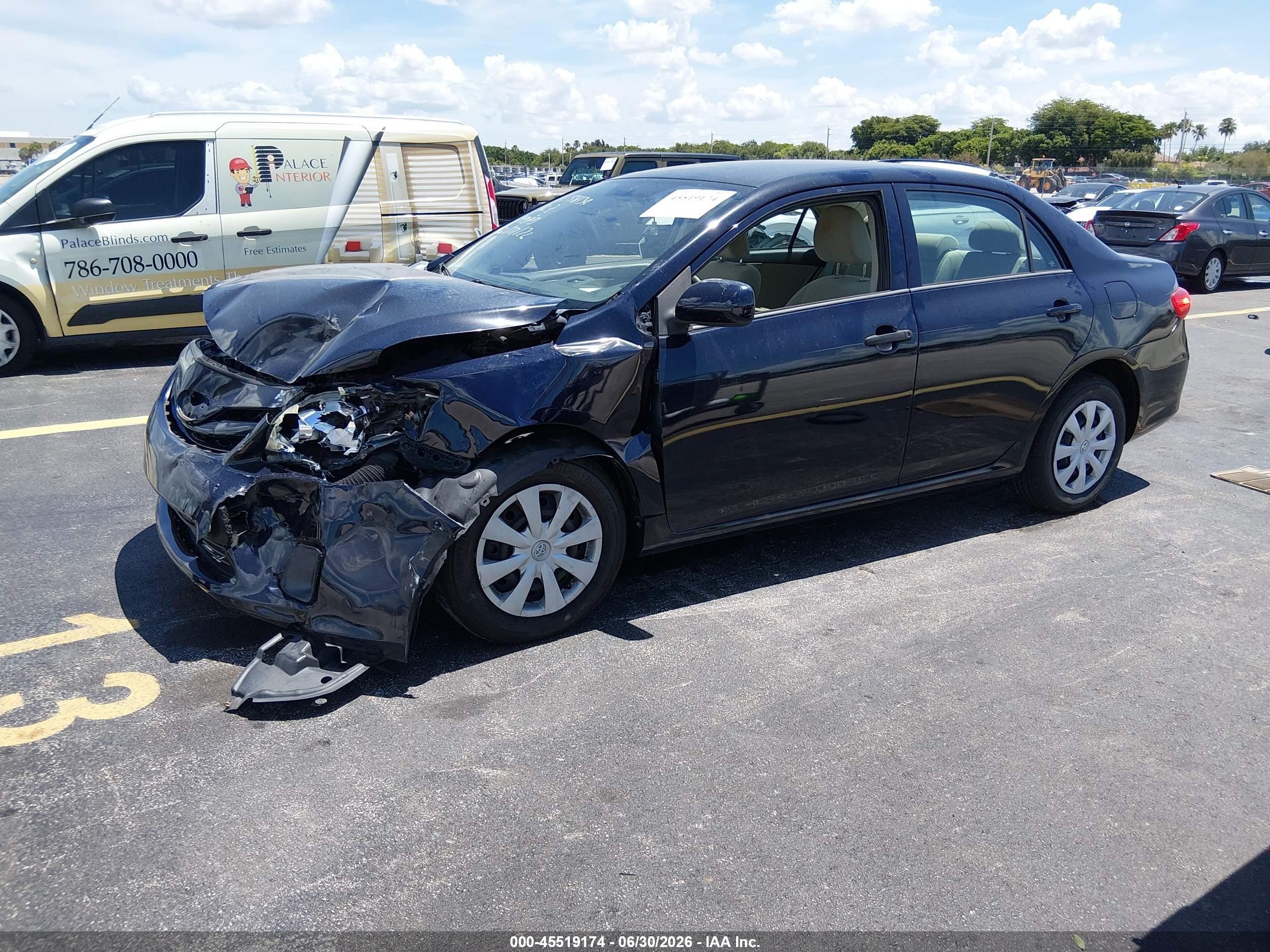 2013 Toyota Corolla L Blue vin: 5YFBU4EE2DP158134