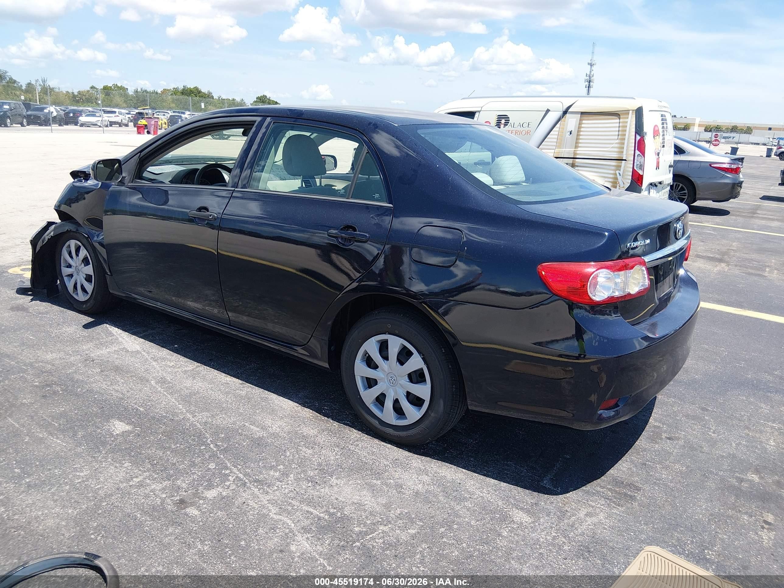 2013 Toyota Corolla L Blue vin: 5YFBU4EE2DP158134