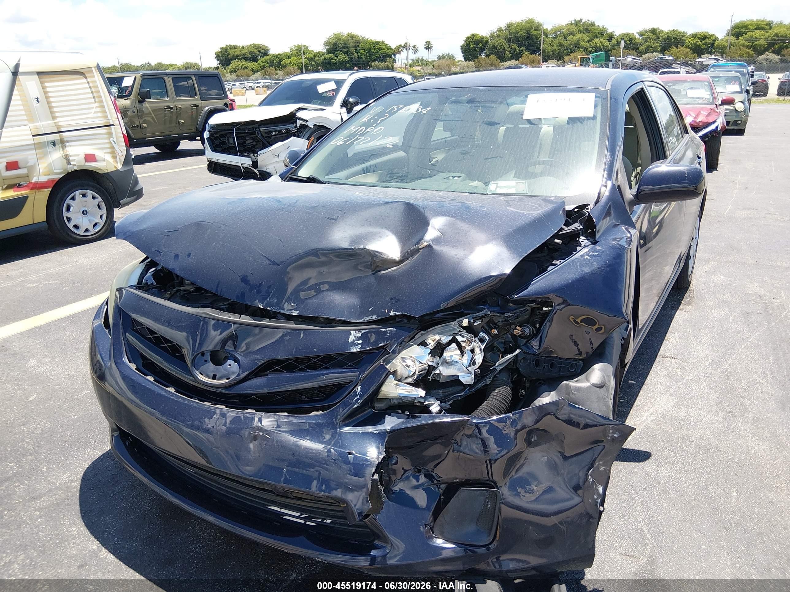 2013 Toyota Corolla L Blue vin: 5YFBU4EE2DP158134