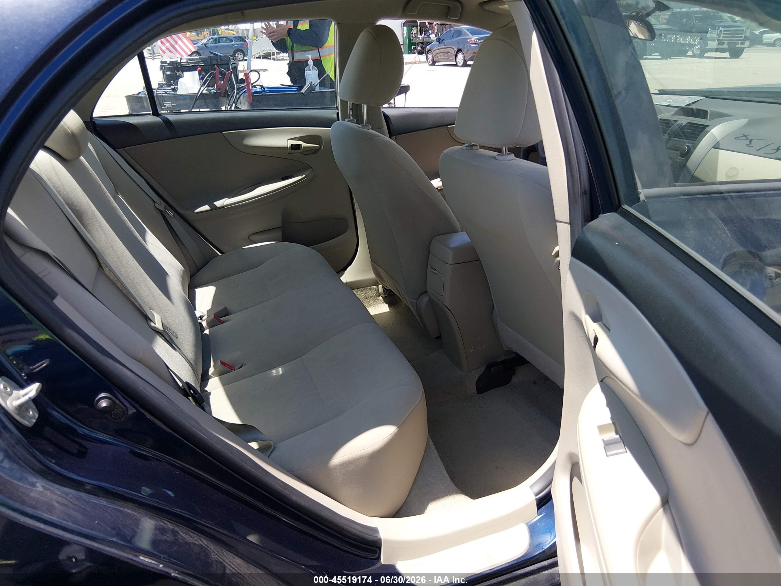 2013 Toyota Corolla L Blue vin: 5YFBU4EE2DP158134