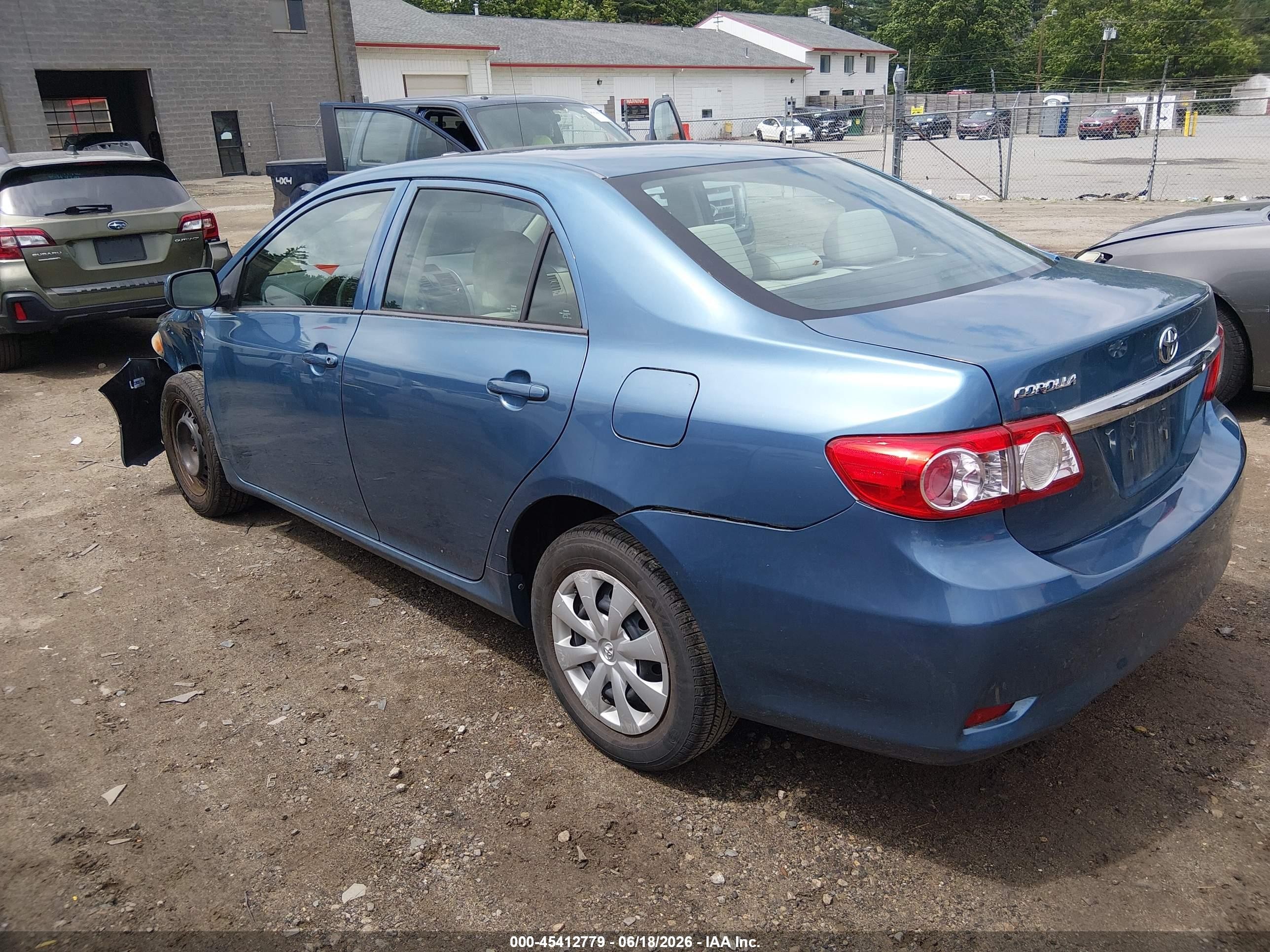 2013 Toyota Corolla L Blue vin: 5YFBU4EE2DP165259