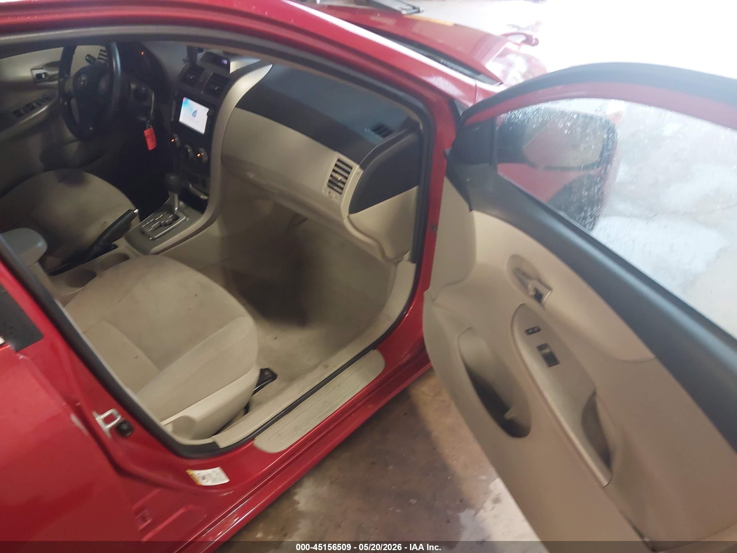 2013 Toyota Corolla L/le/le Special Edition/s/s Special Edition Красный vin: 5YFBU4EE2DP188038
