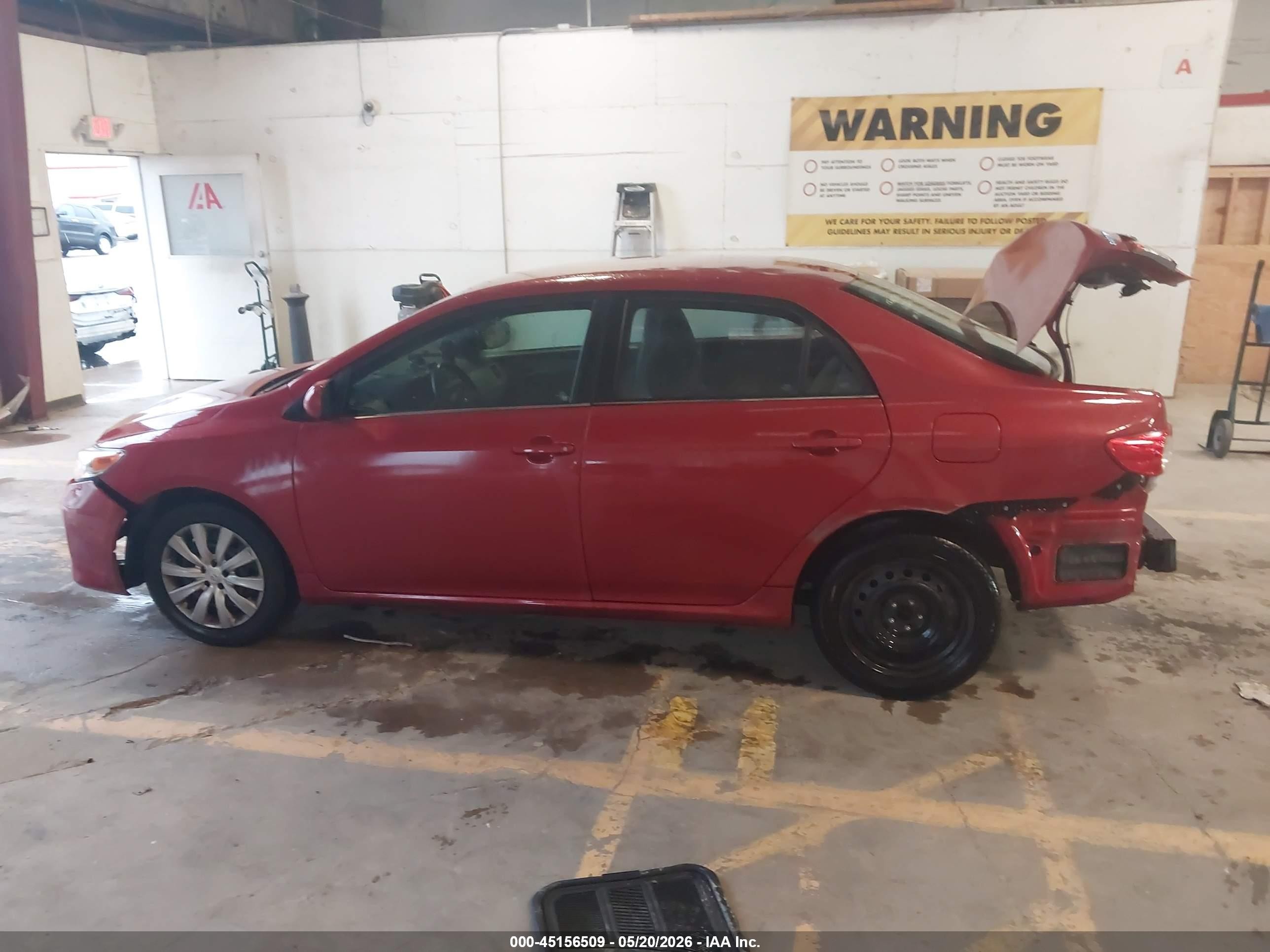 2013 Toyota Corolla L/le/le Special Edition/s/s Special Edition Красный vin: 5YFBU4EE2DP188038
