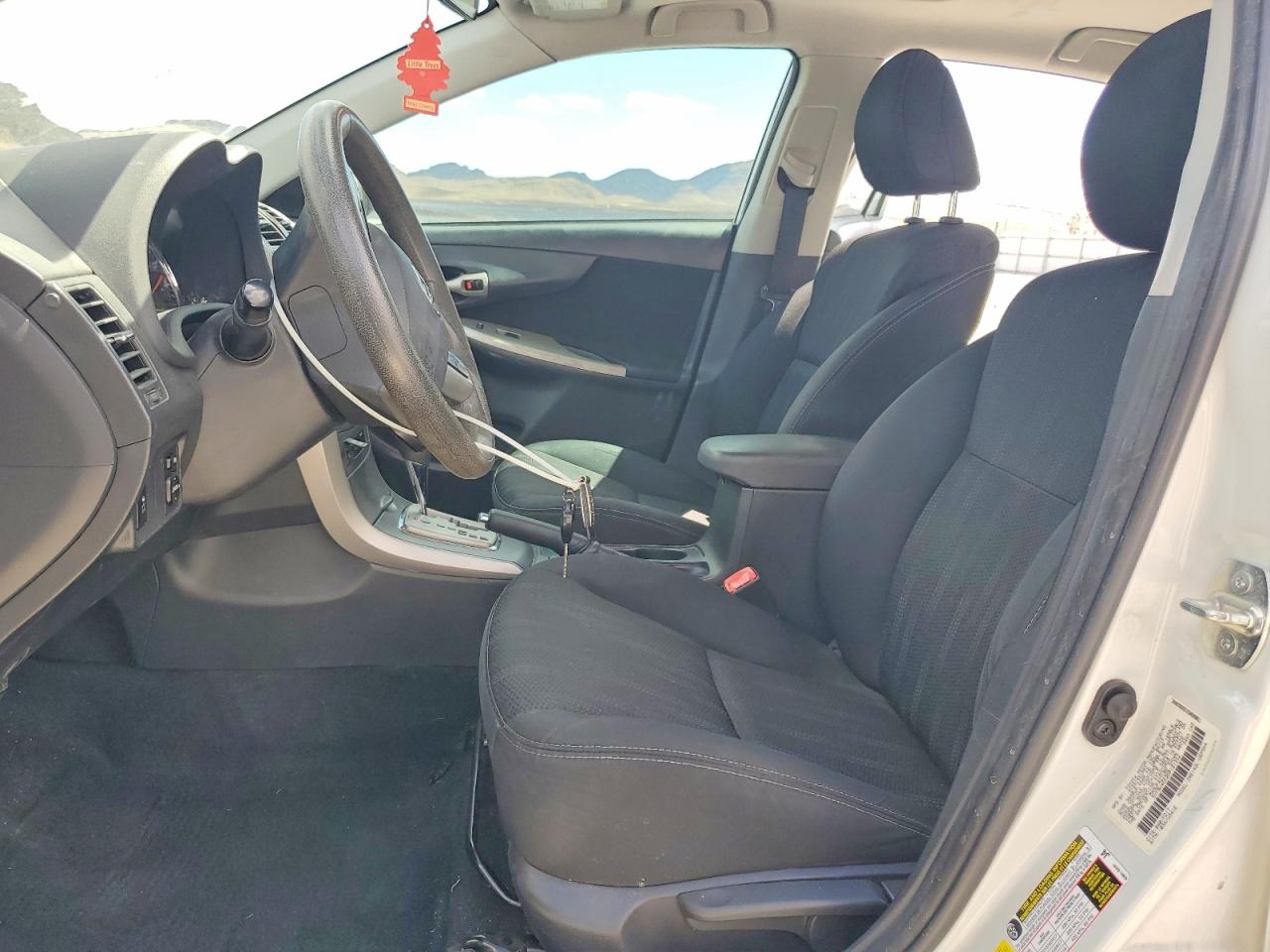 2013 Toyota Corolla S White vin: 5YFBU4EE2DP191232