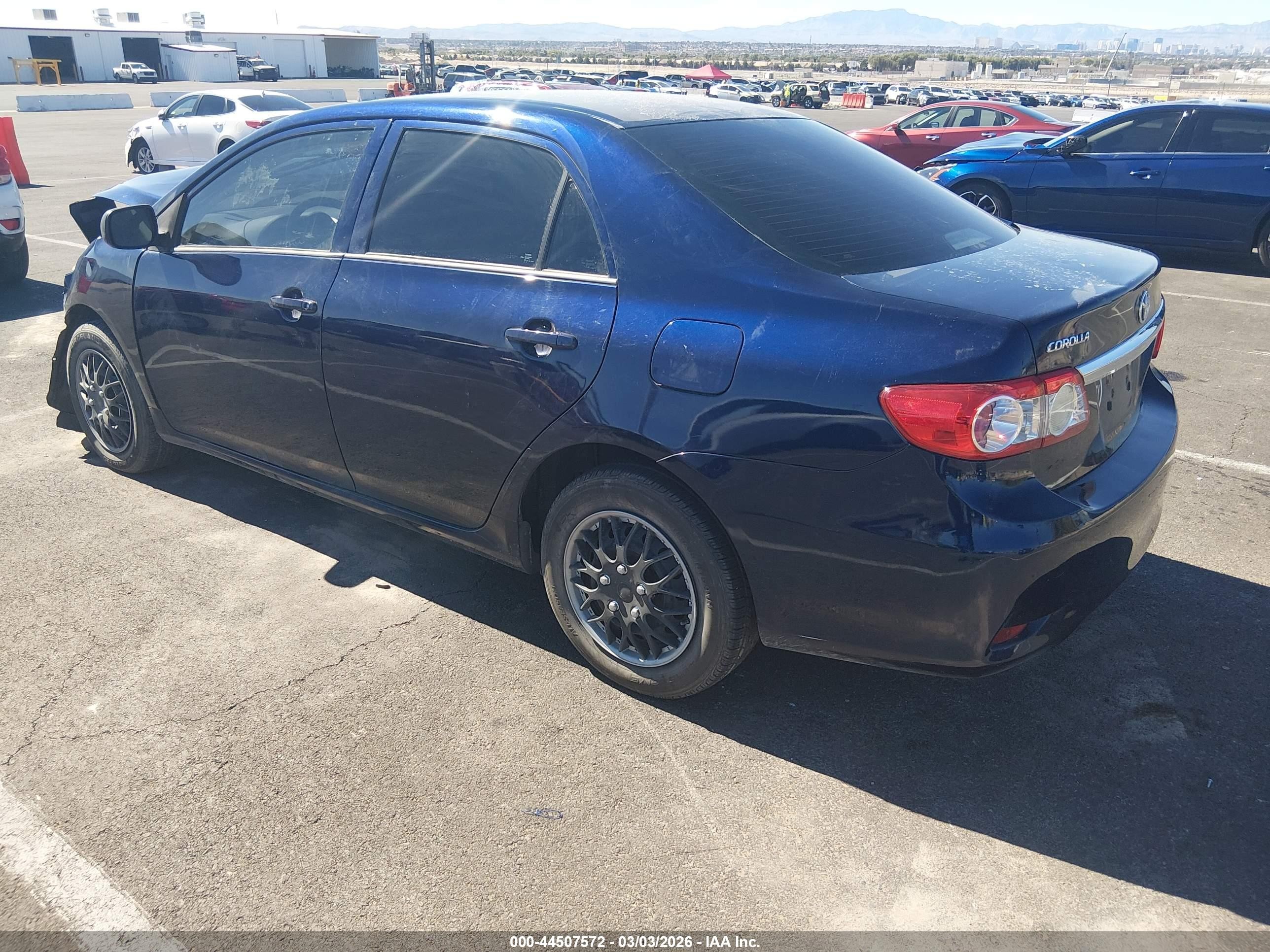 2013 Toyota Corolla L Blue vin: 5YFBU4EE2DP194289