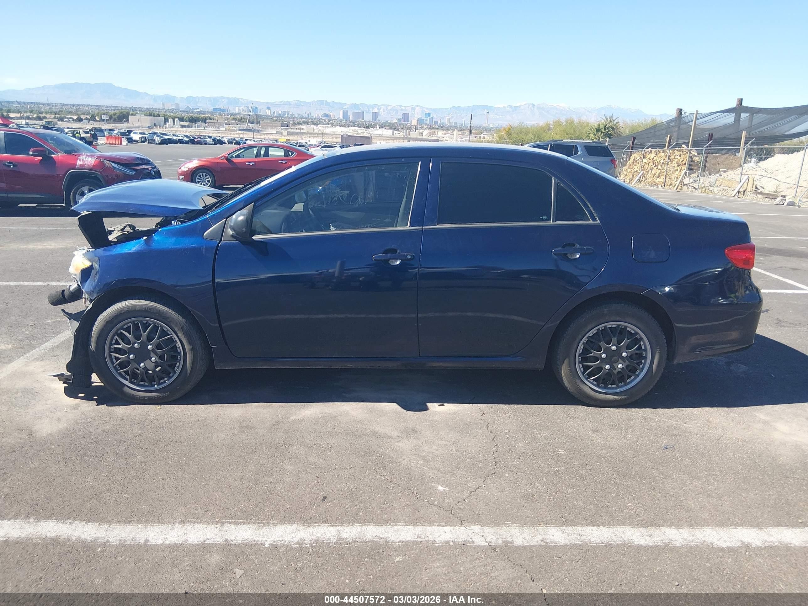 2013 Toyota Corolla L Blue vin: 5YFBU4EE2DP194289