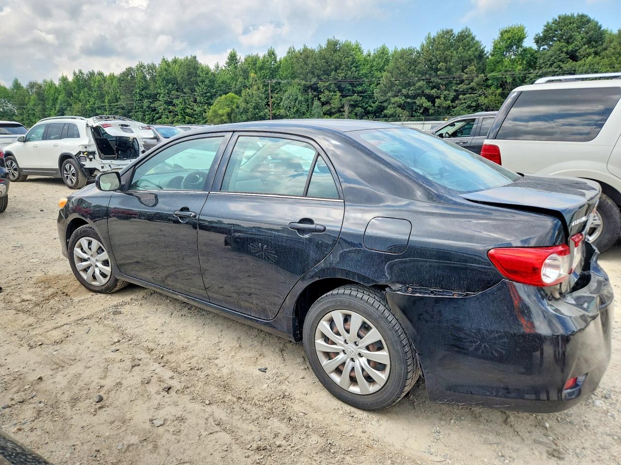 2013 Toyota Corolla Le Black vin: 5YFBU4EE2DP196320