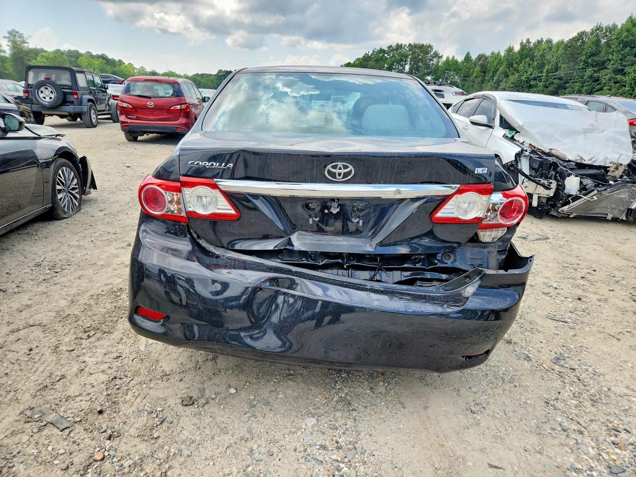 2013 Toyota Corolla Le Black vin: 5YFBU4EE2DP196320