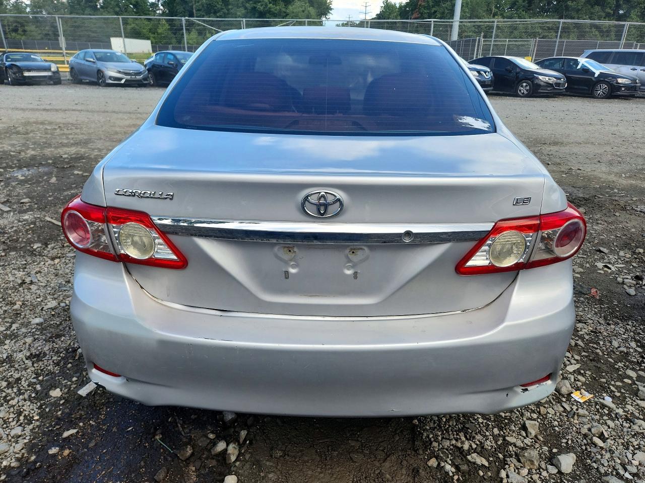 2013 Toyota Corolla Le Silver vin: 5YFBU4EE2DP196382
