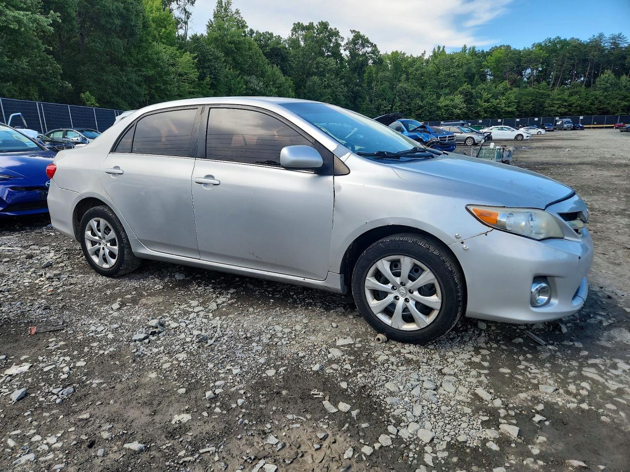 2013 Toyota Corolla Le Silver vin: 5YFBU4EE2DP196382