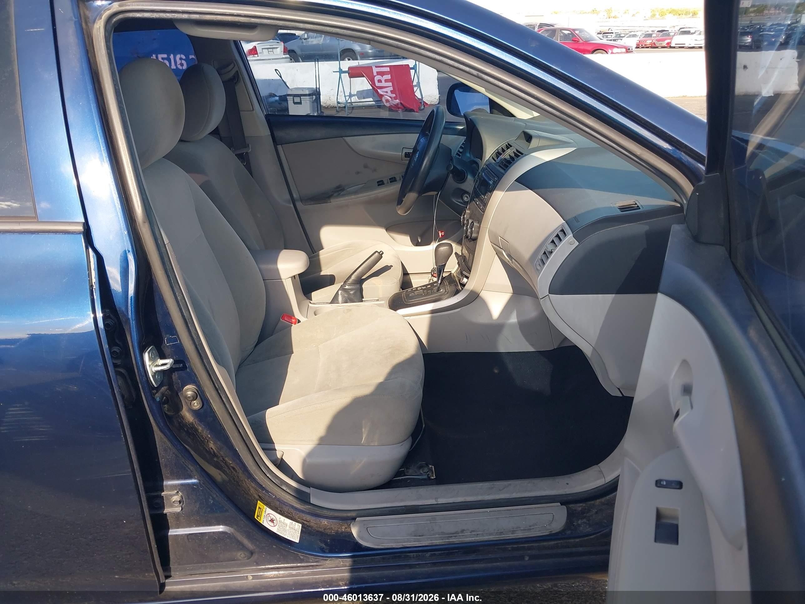 2013 Toyota Corolla L Blue vin: 5YFBU4EE2DP211060