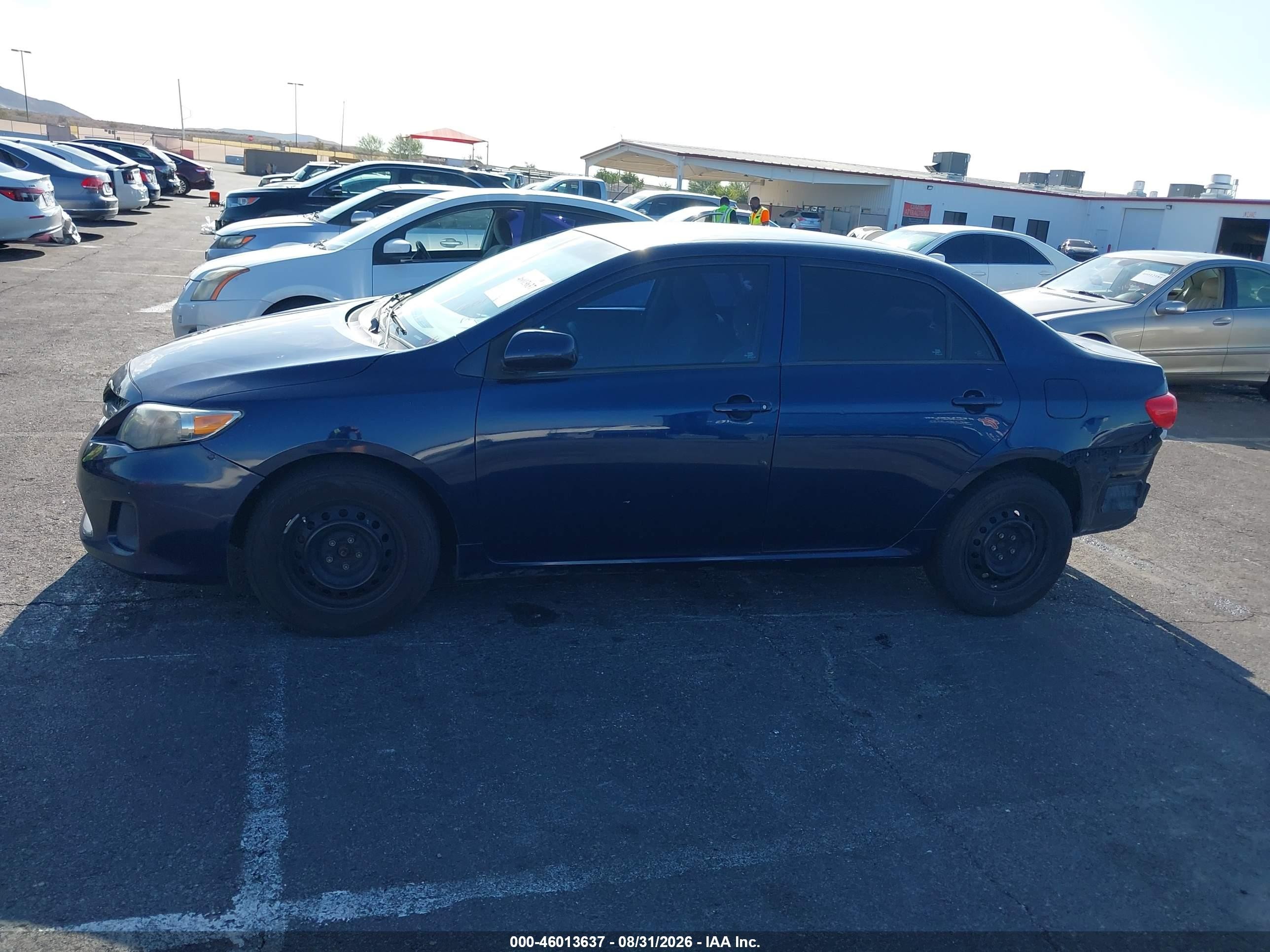 2013 Toyota Corolla L Blue vin: 5YFBU4EE2DP211060