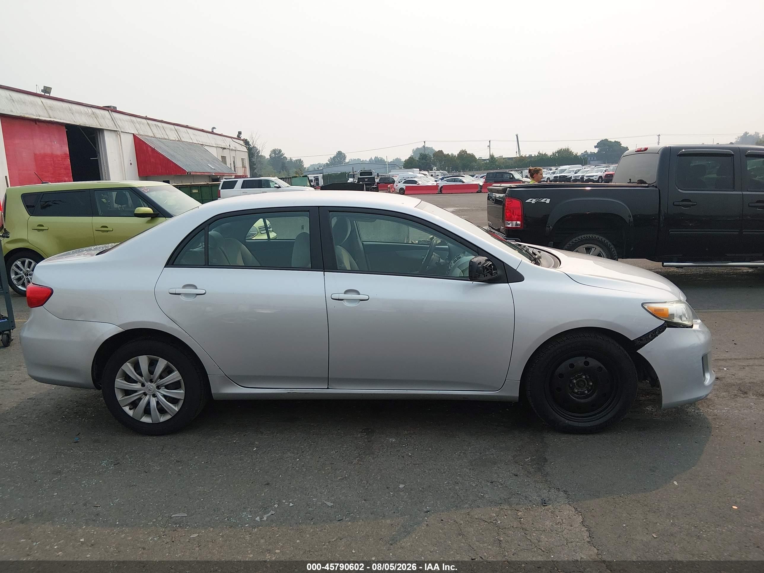 2012 Toyota Corolla Le Silver vin: 5YFBU4EE3CP043234