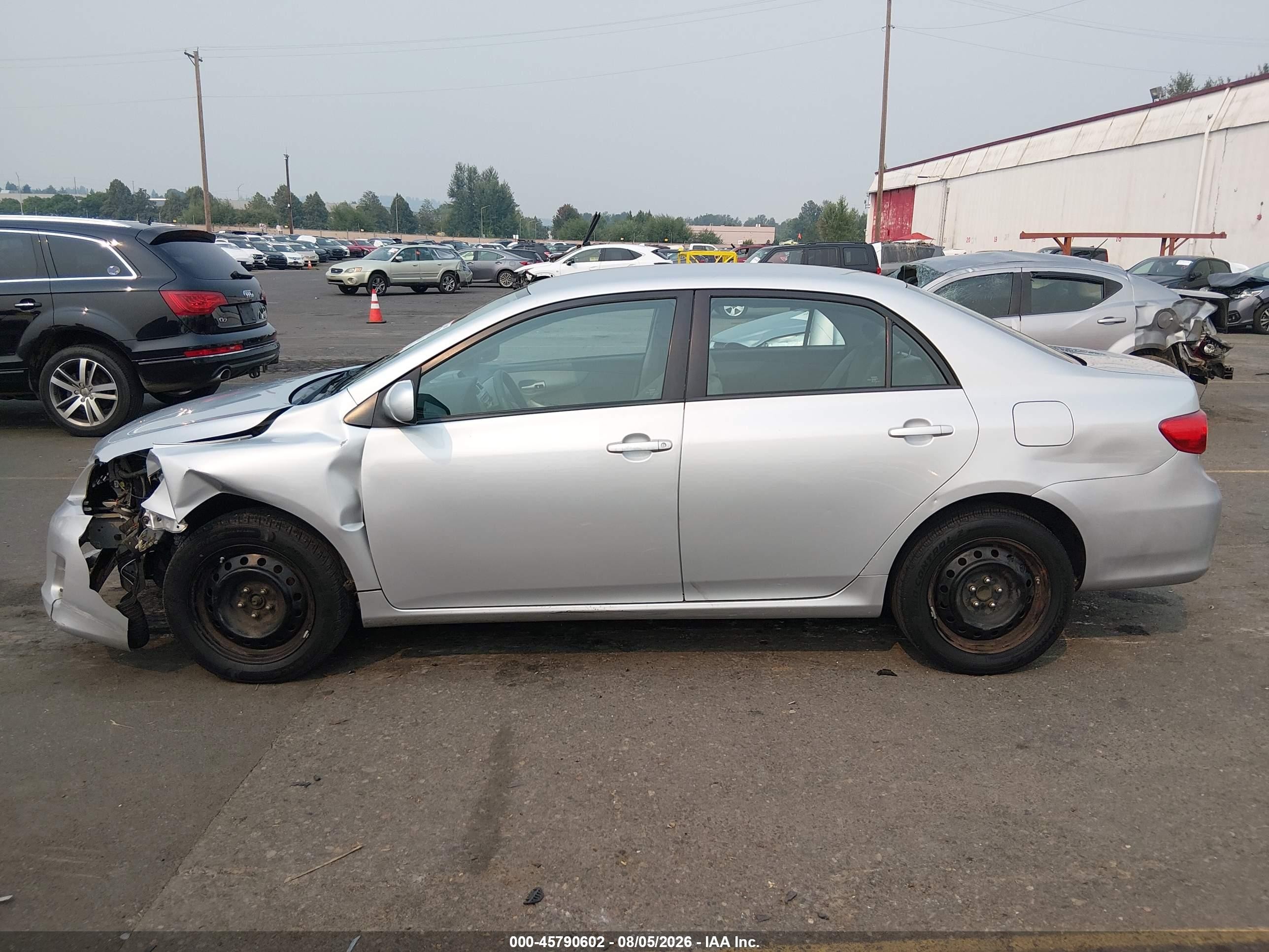 2012 Toyota Corolla Le Silver vin: 5YFBU4EE3CP043234