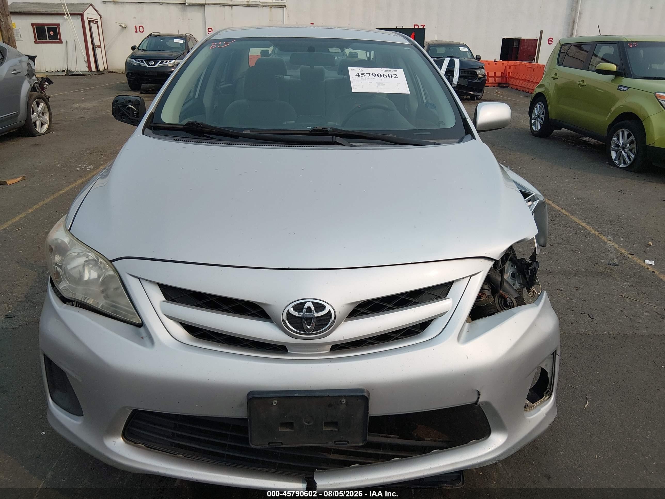 2012 Toyota Corolla Le Silver vin: 5YFBU4EE3CP043234