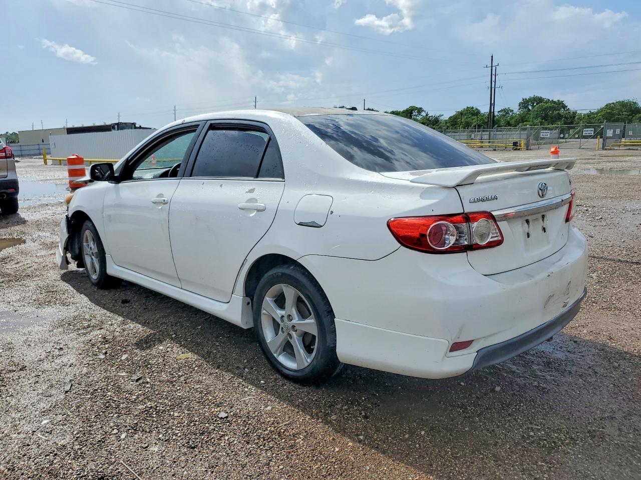 2012 Toyota Corolla S White vin: 5YFBU4EE3CP062625
