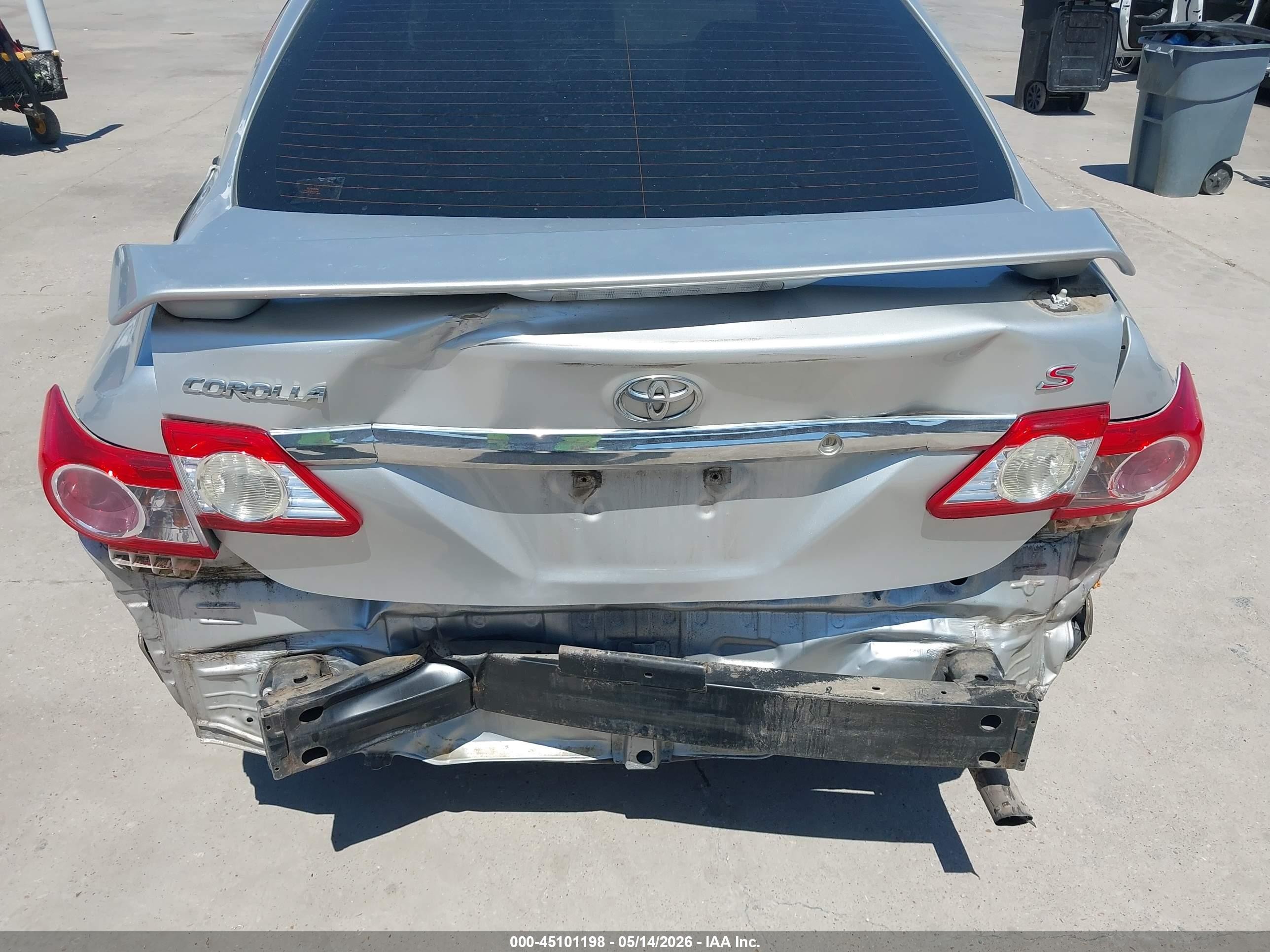 2013 Toyota Corolla S Silver vin: 5YFBU4EE3DP086117