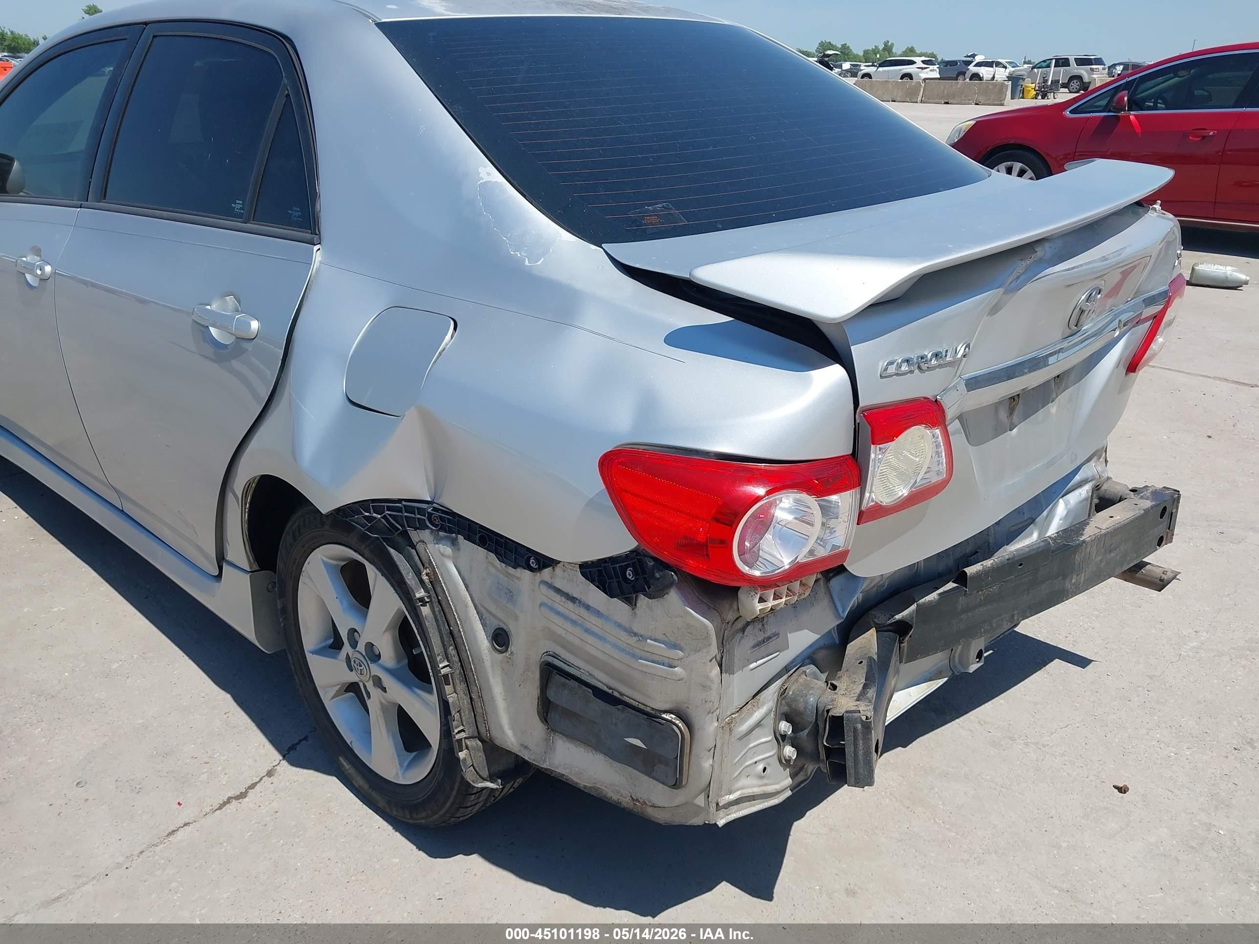 2013 Toyota Corolla S Silver vin: 5YFBU4EE3DP086117